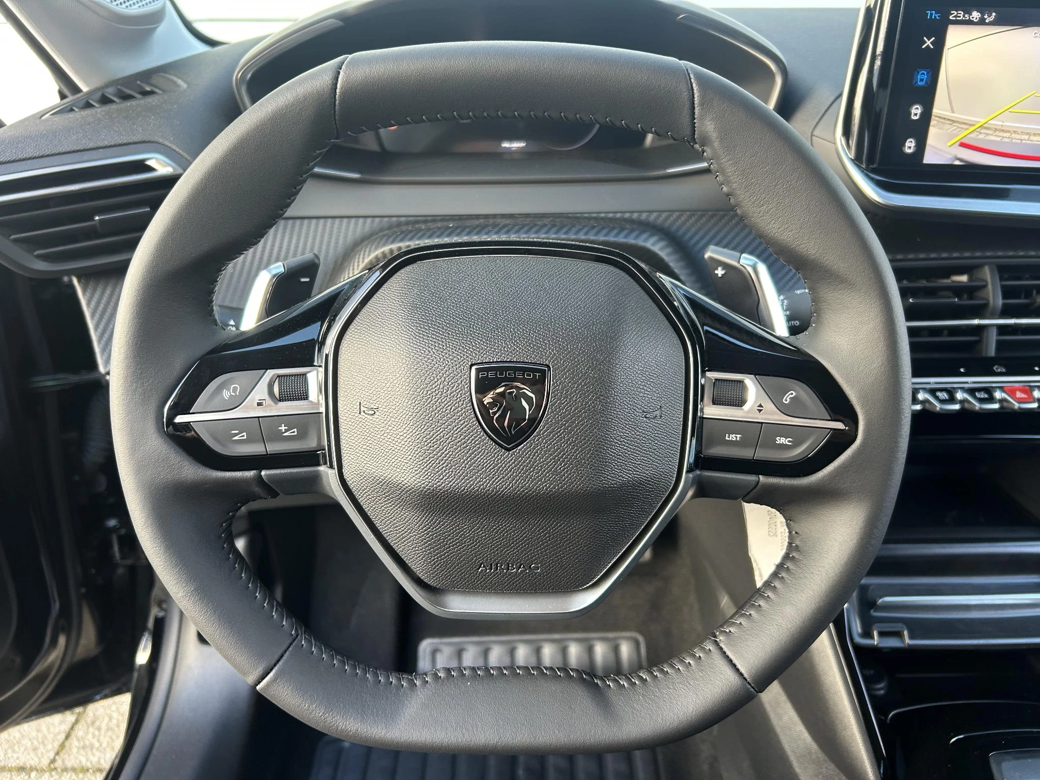 Peugeot-208-image-10