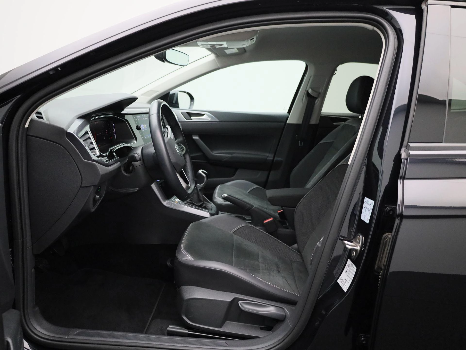 Volkswagen-Taigo-image-8