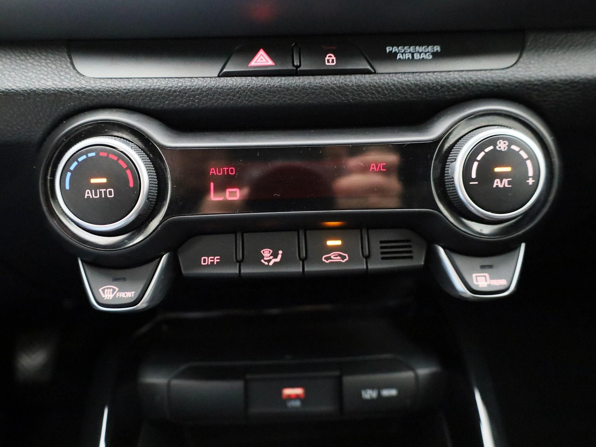 Kia-Stonic-image-18