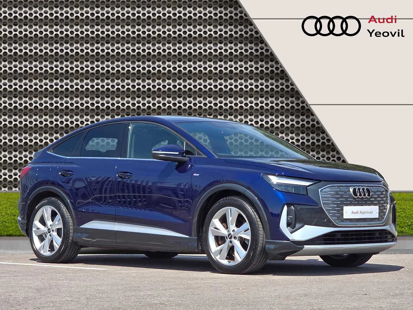 Audi-Q4 Sportback e-tron-image-15