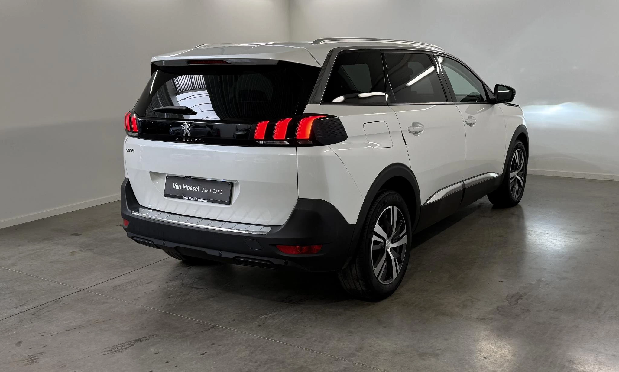 Peugeot 5008 1.5 BlueHDi 96kW S&S EAT8 Allure Pack