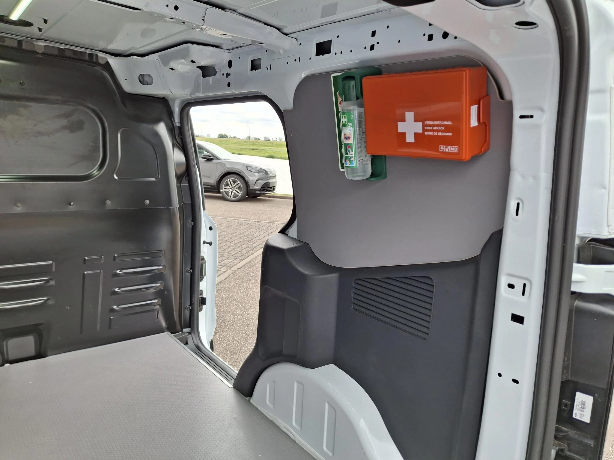 Ford E-Transit Cour. Trend 44 kWh