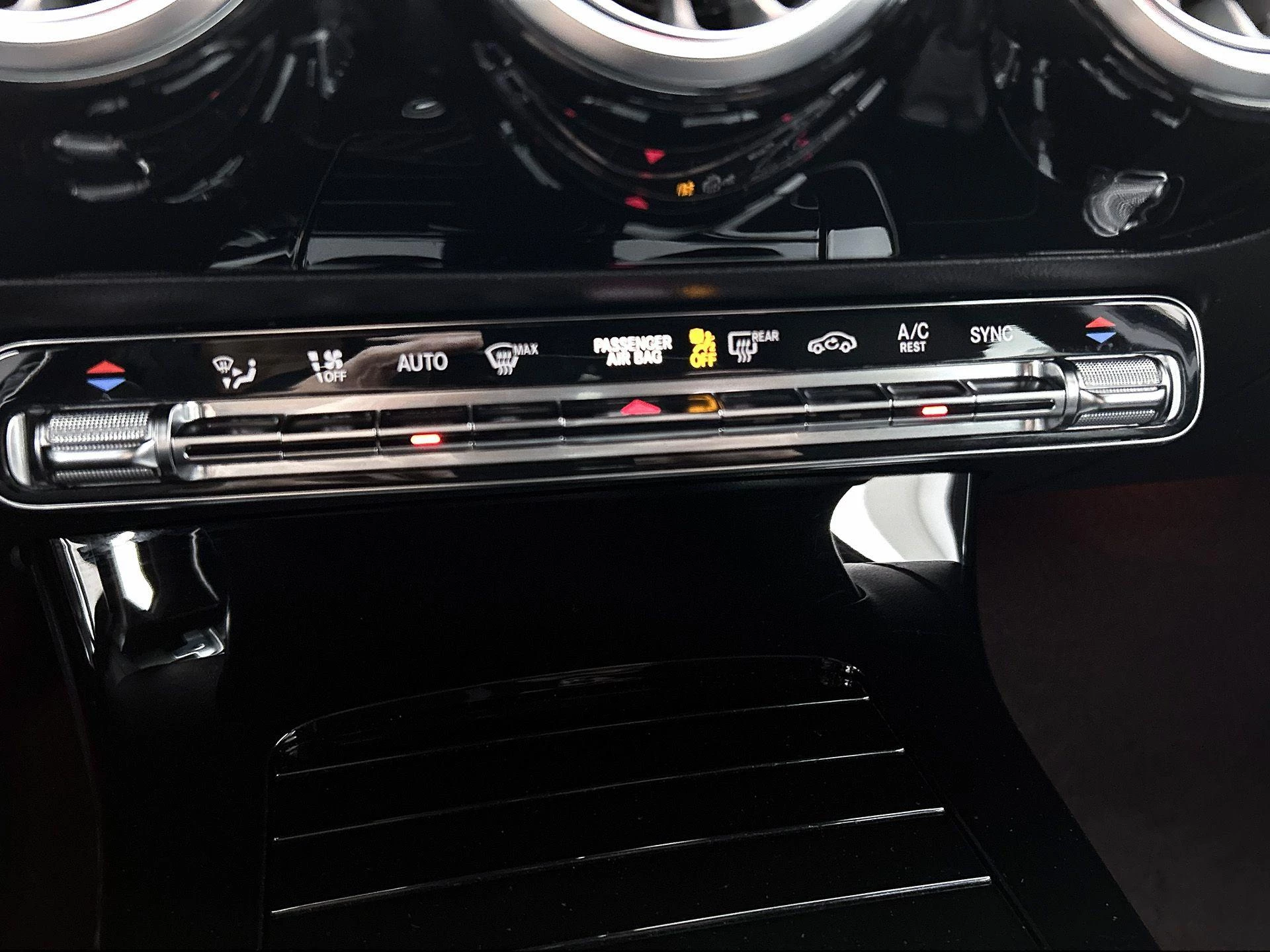 Mercedes-Benz-A-Klasse-image-23
