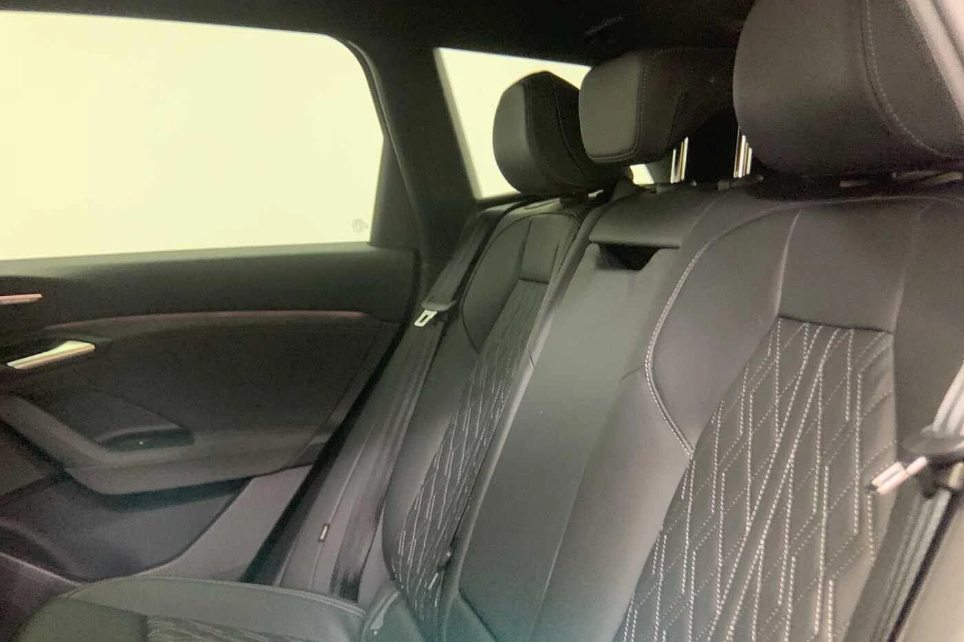 Audi-Q6 e-tron-image-9