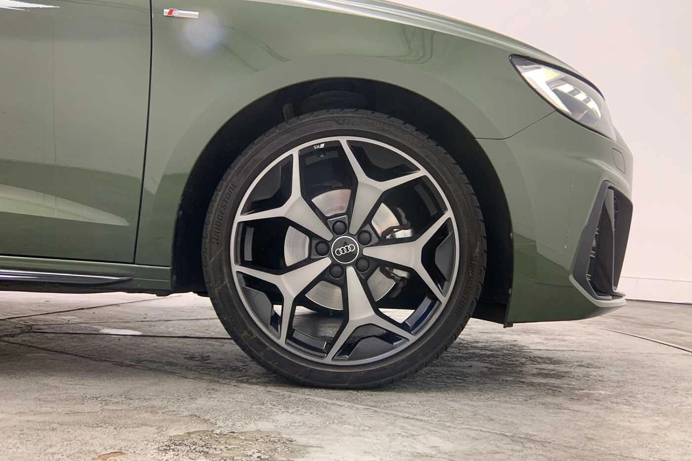 Audi-A1 Sportback-image-4