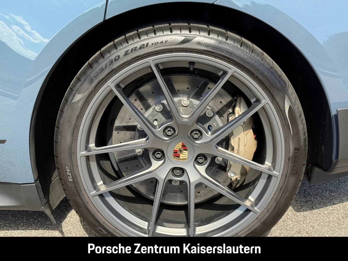 Porsche-Taycan-image-13