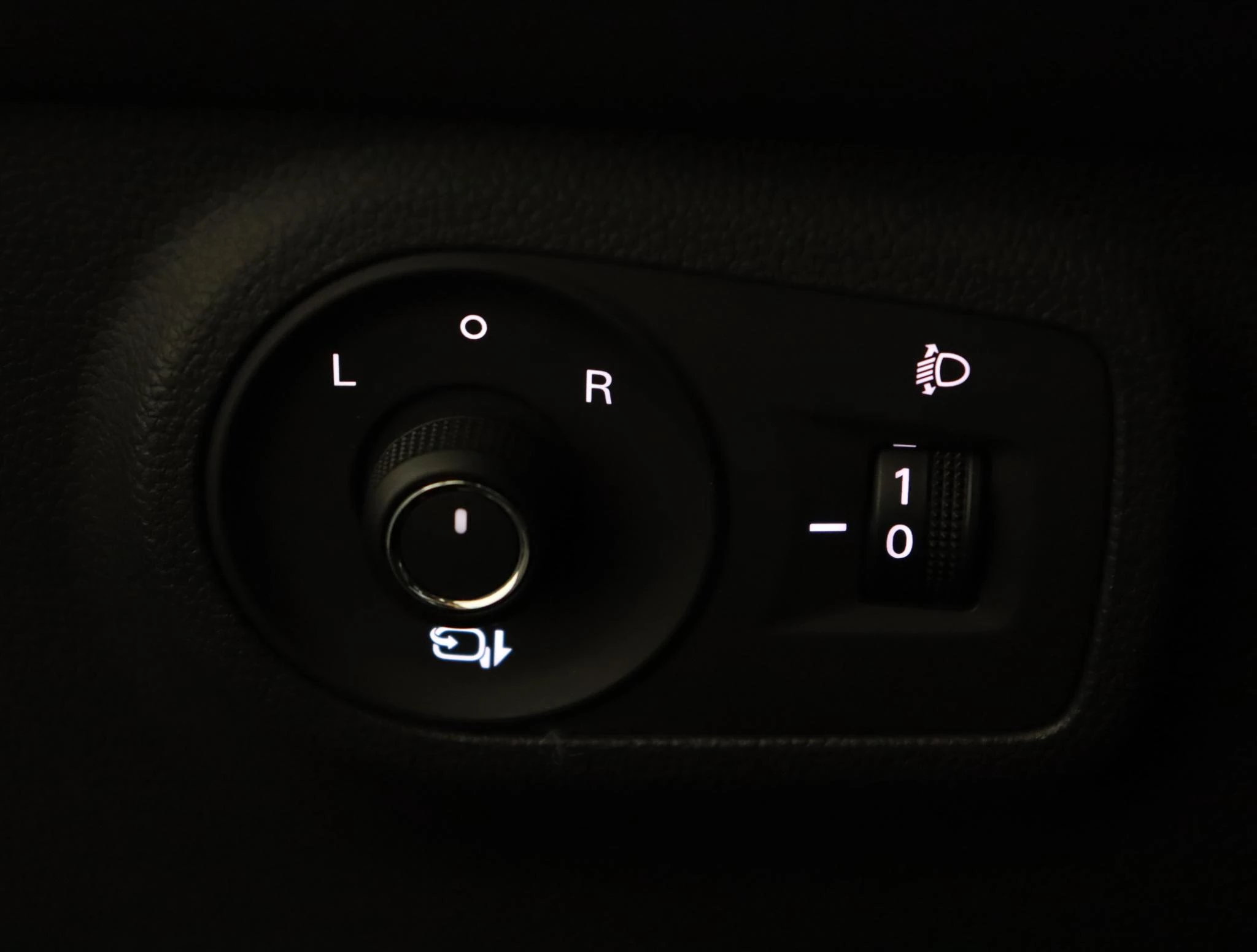 MG-ZS EV-image-22