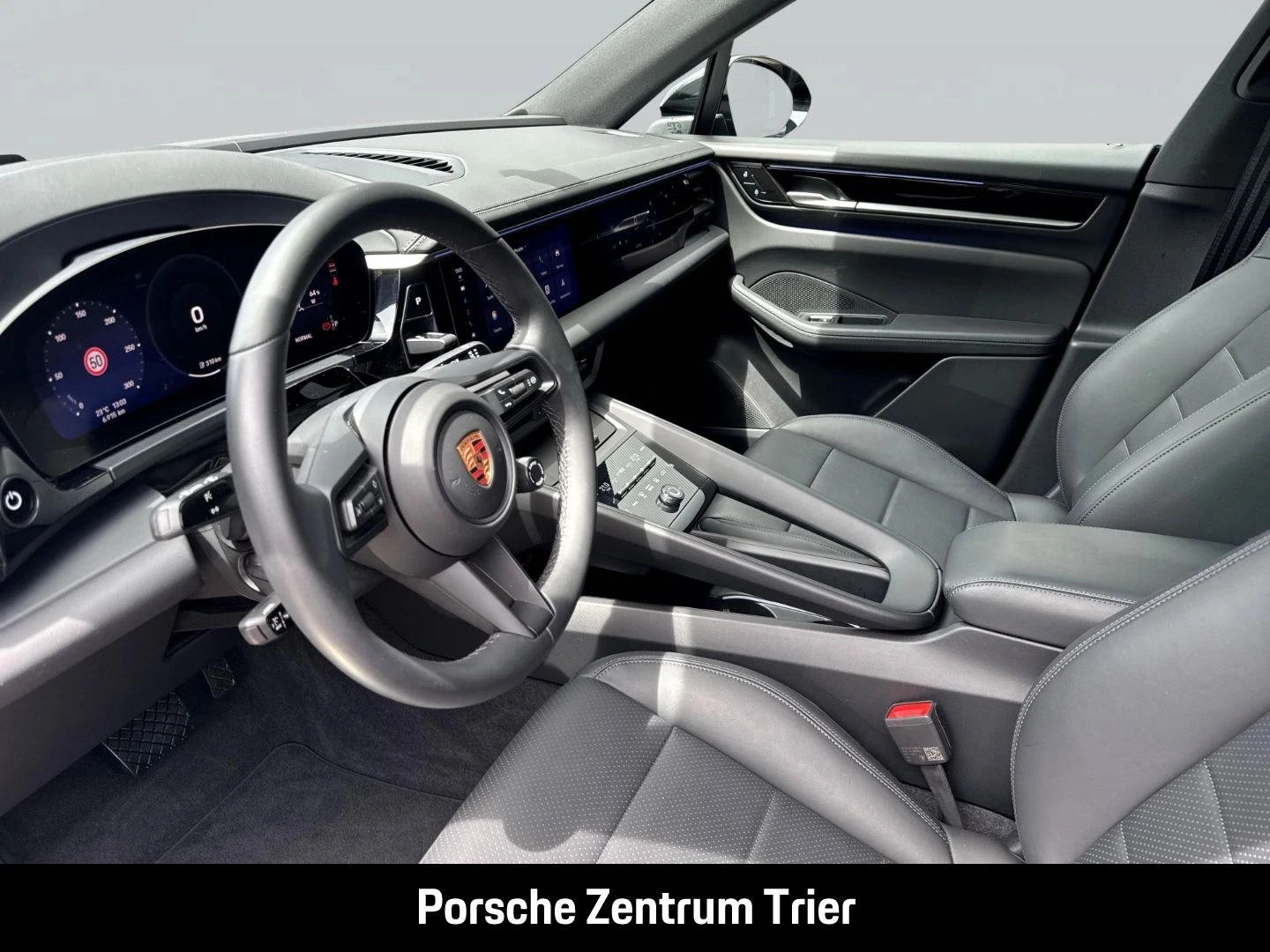 Porsche-Macan-image-3