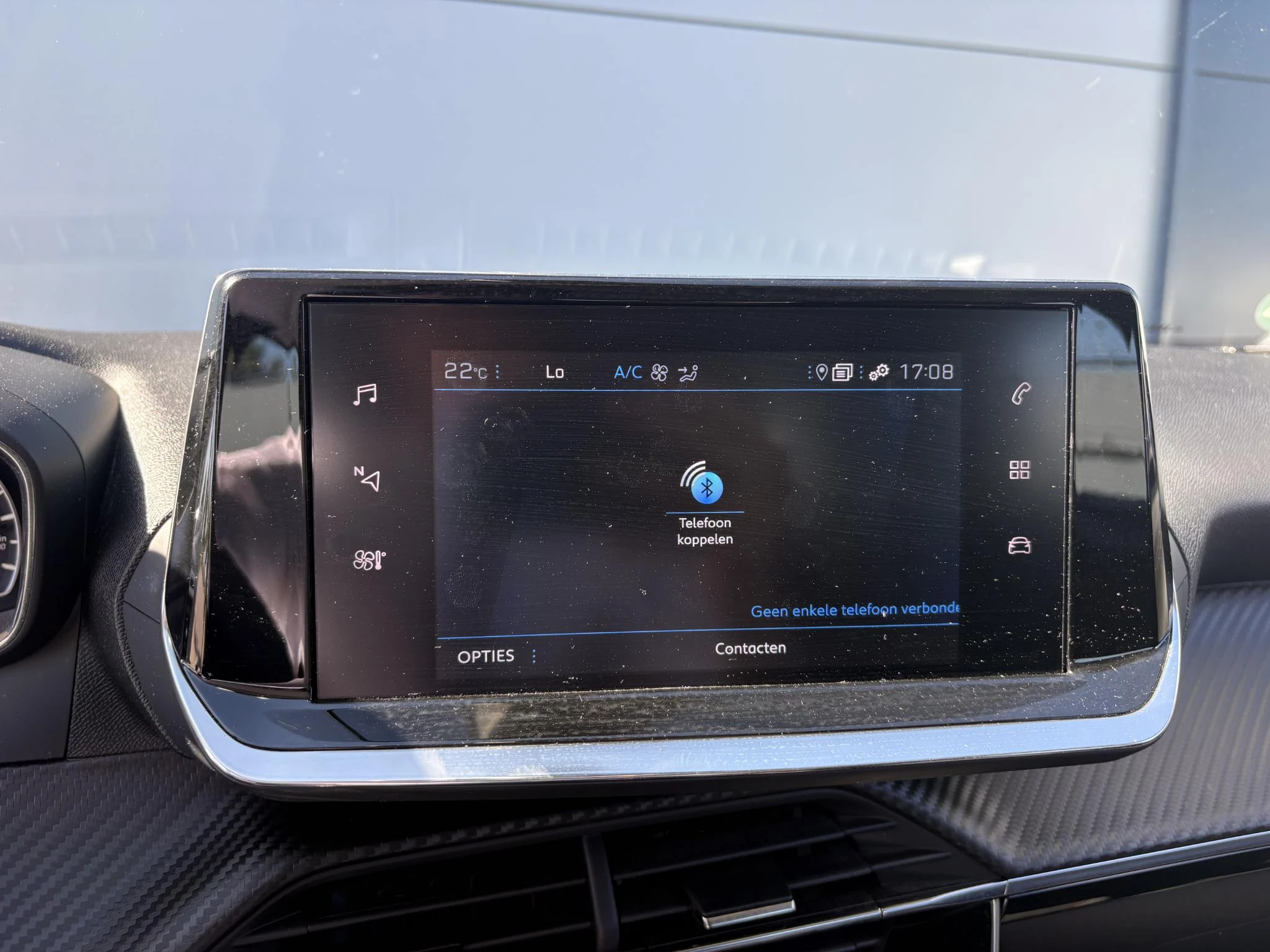 Peugeot-2008-image-19