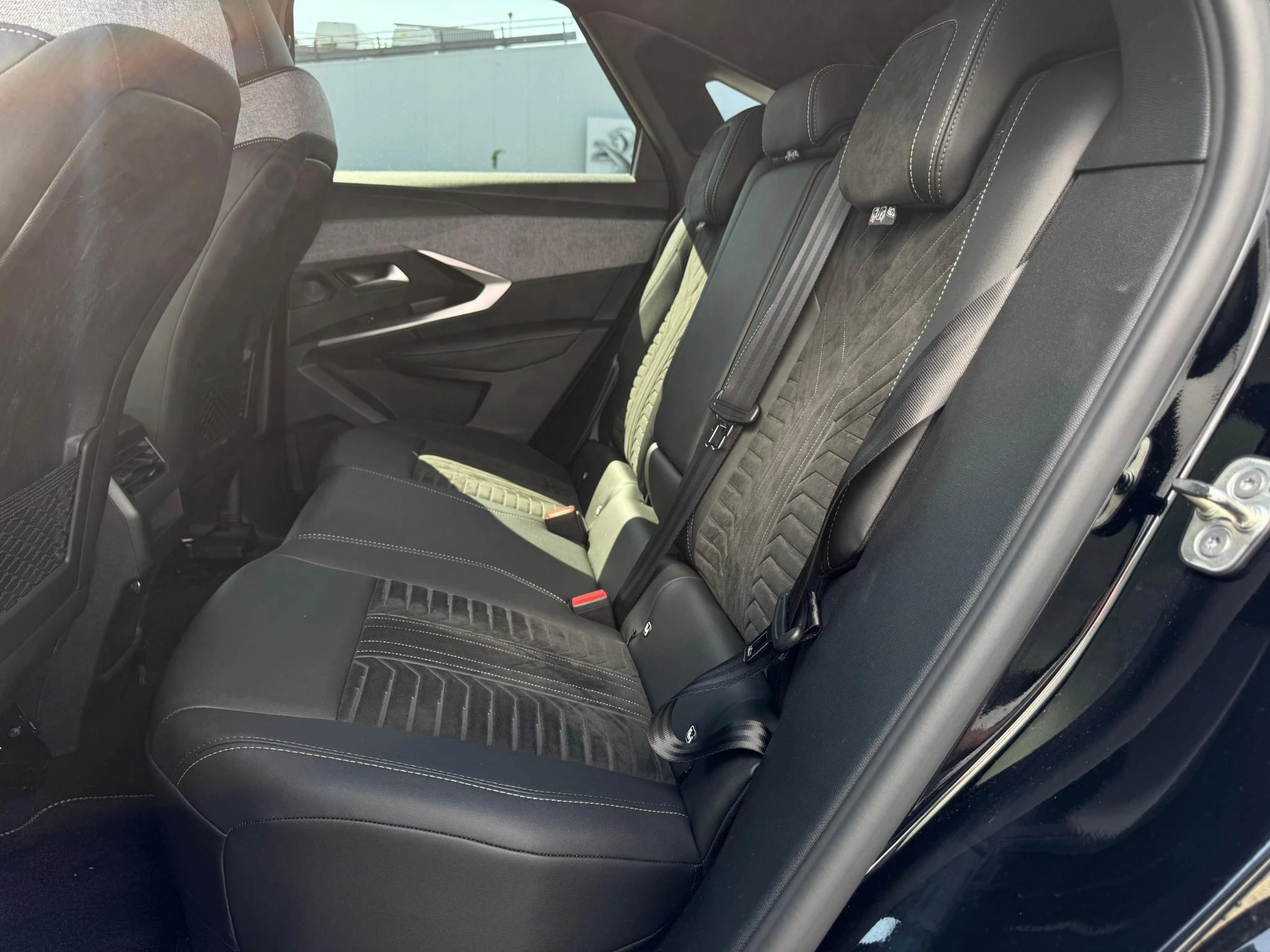 Peugeot-e-3008-image-24