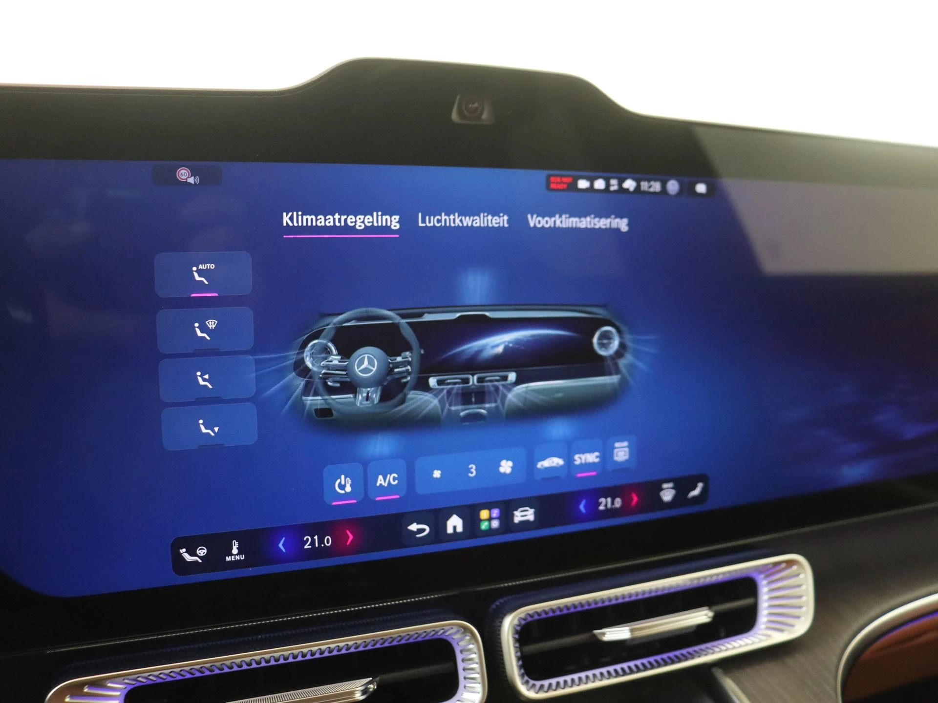 Mercedes-Benz-GLC-image-18