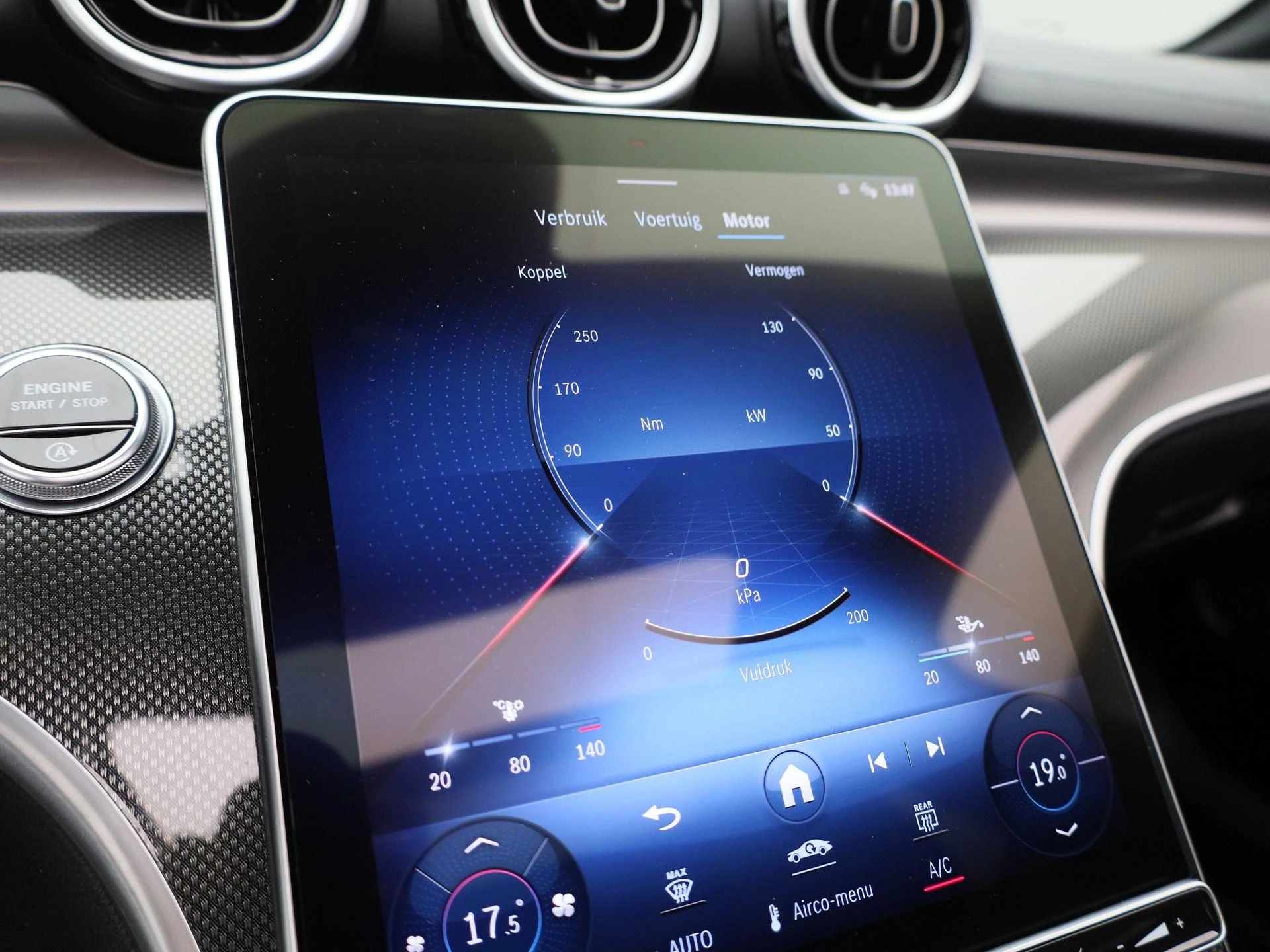 Mercedes-Benz-C-Klasse-image-36