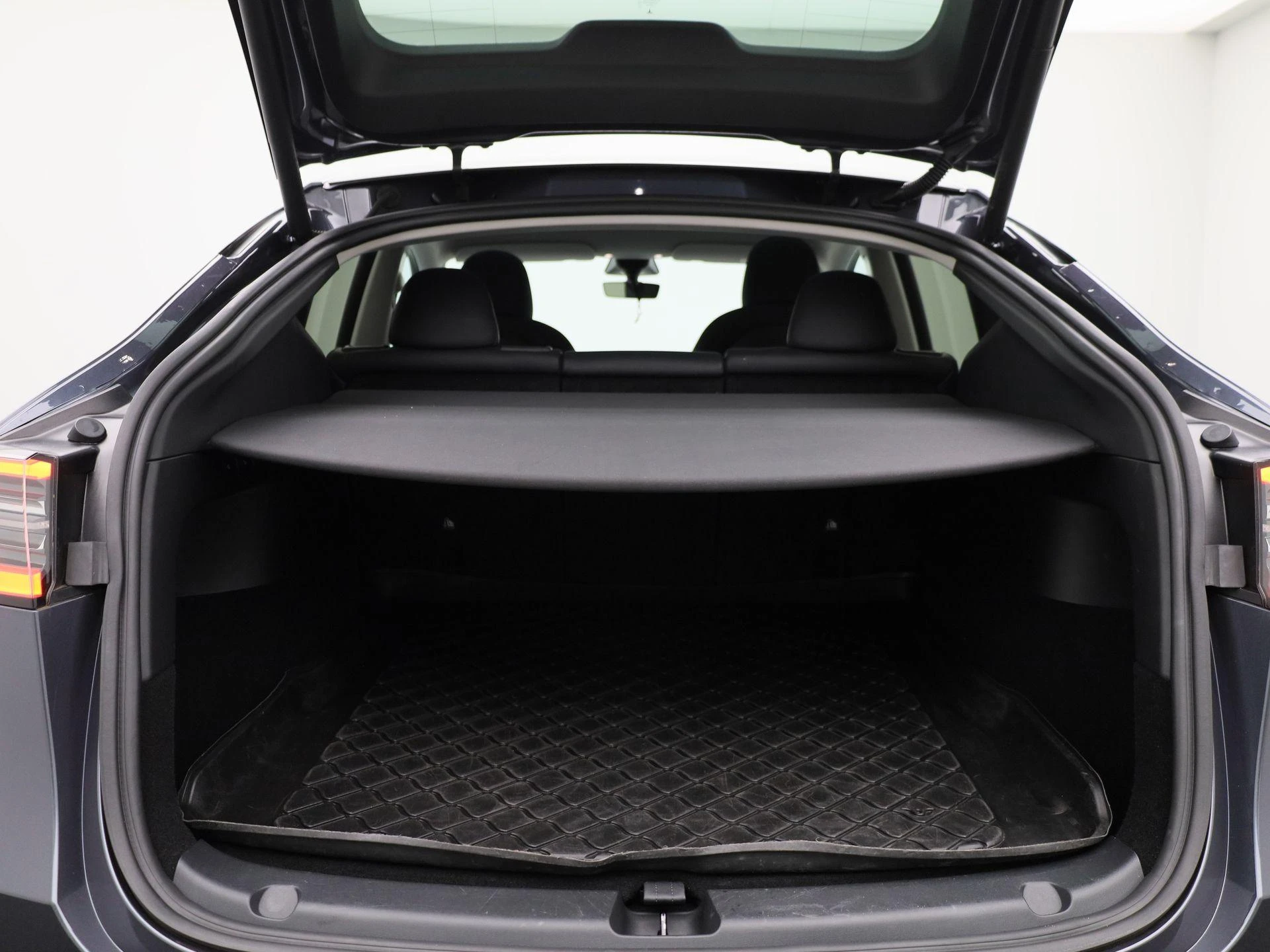 Tesla Model Y Long Range Dual Motor AWD