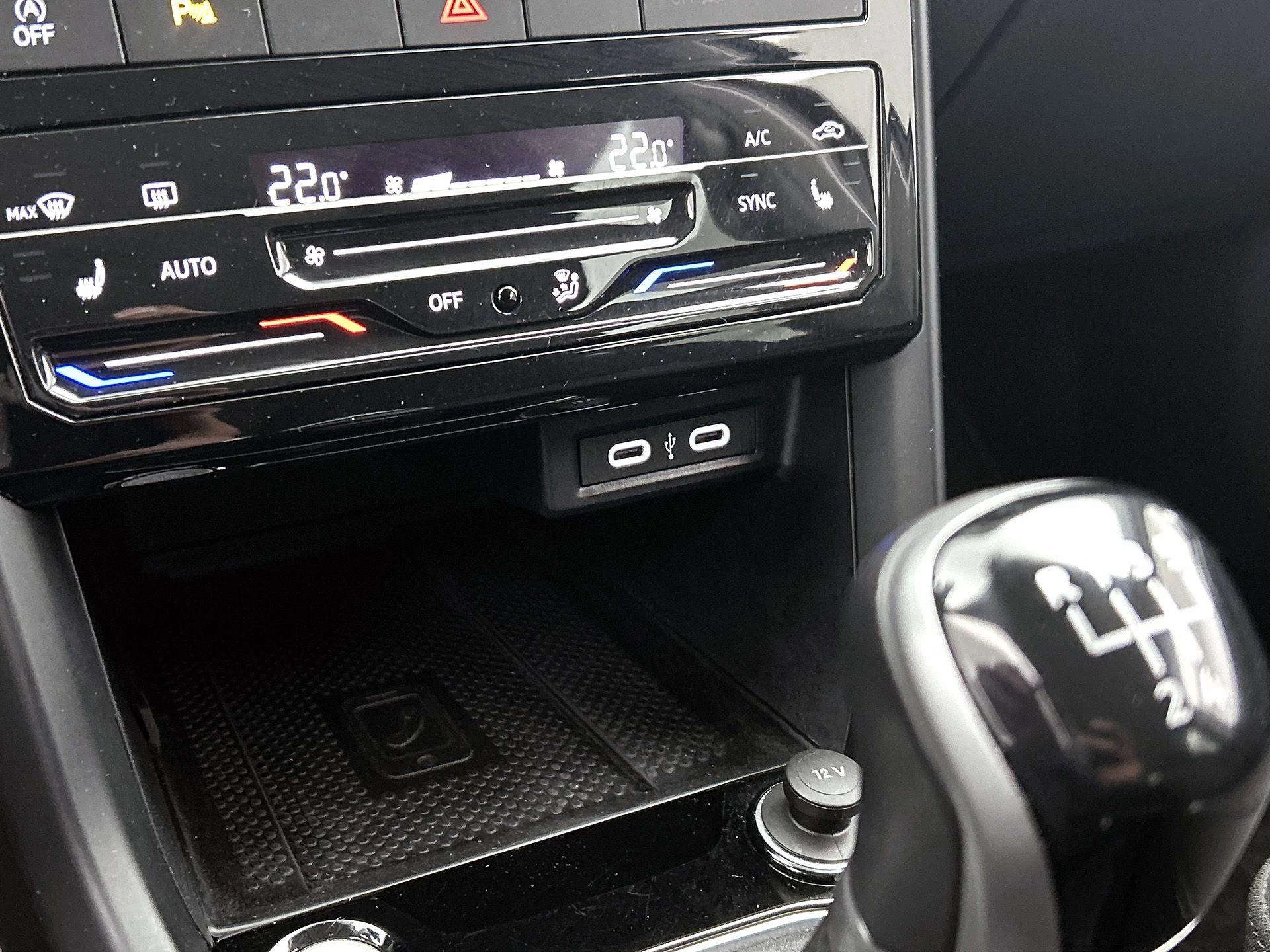 Volkswagen-T-Cross-image-31