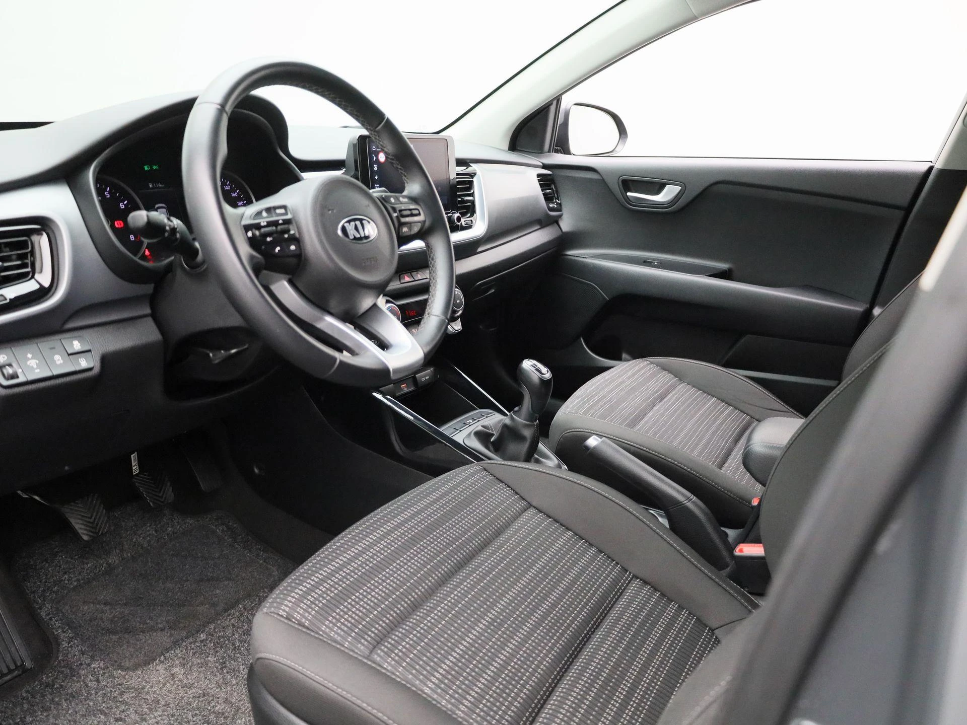 Kia-Stonic-image-14