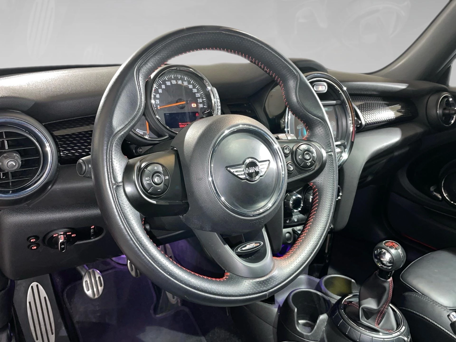 MINI-Cooper S-image-6