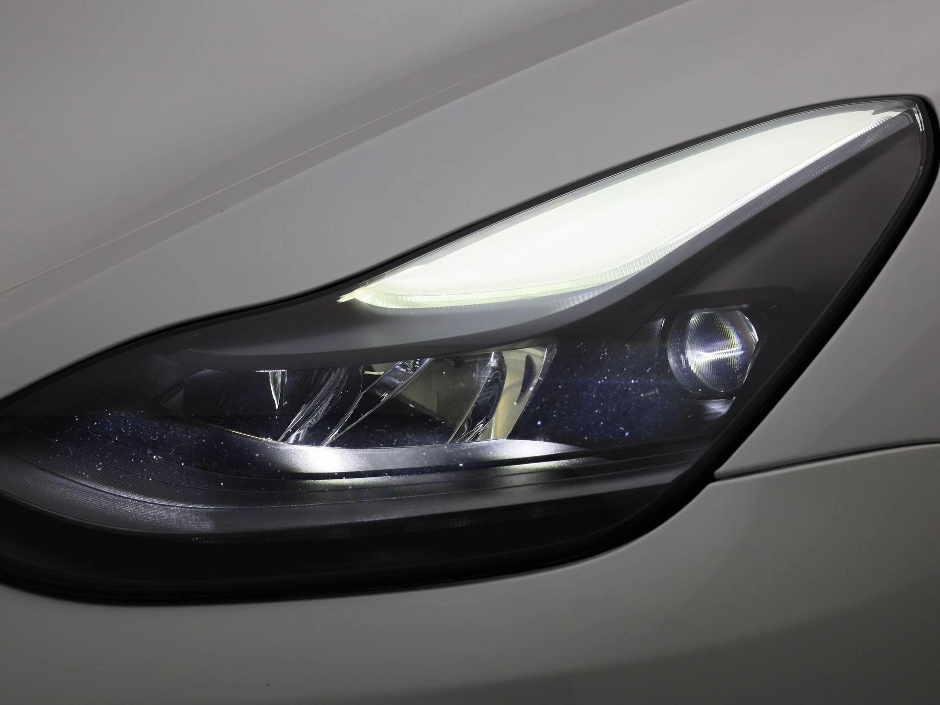 Tesla-Model Y-image-14