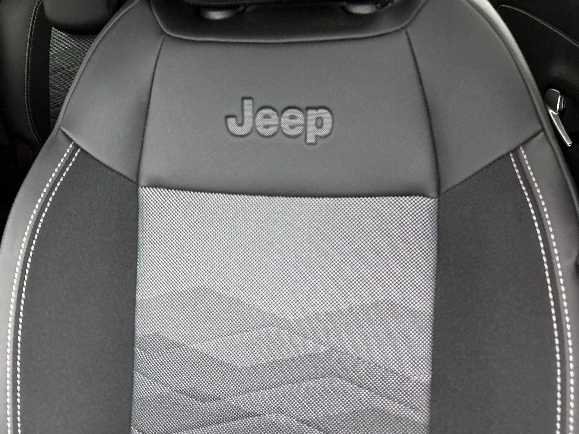 Jeep Avenger Summit 54 kWh