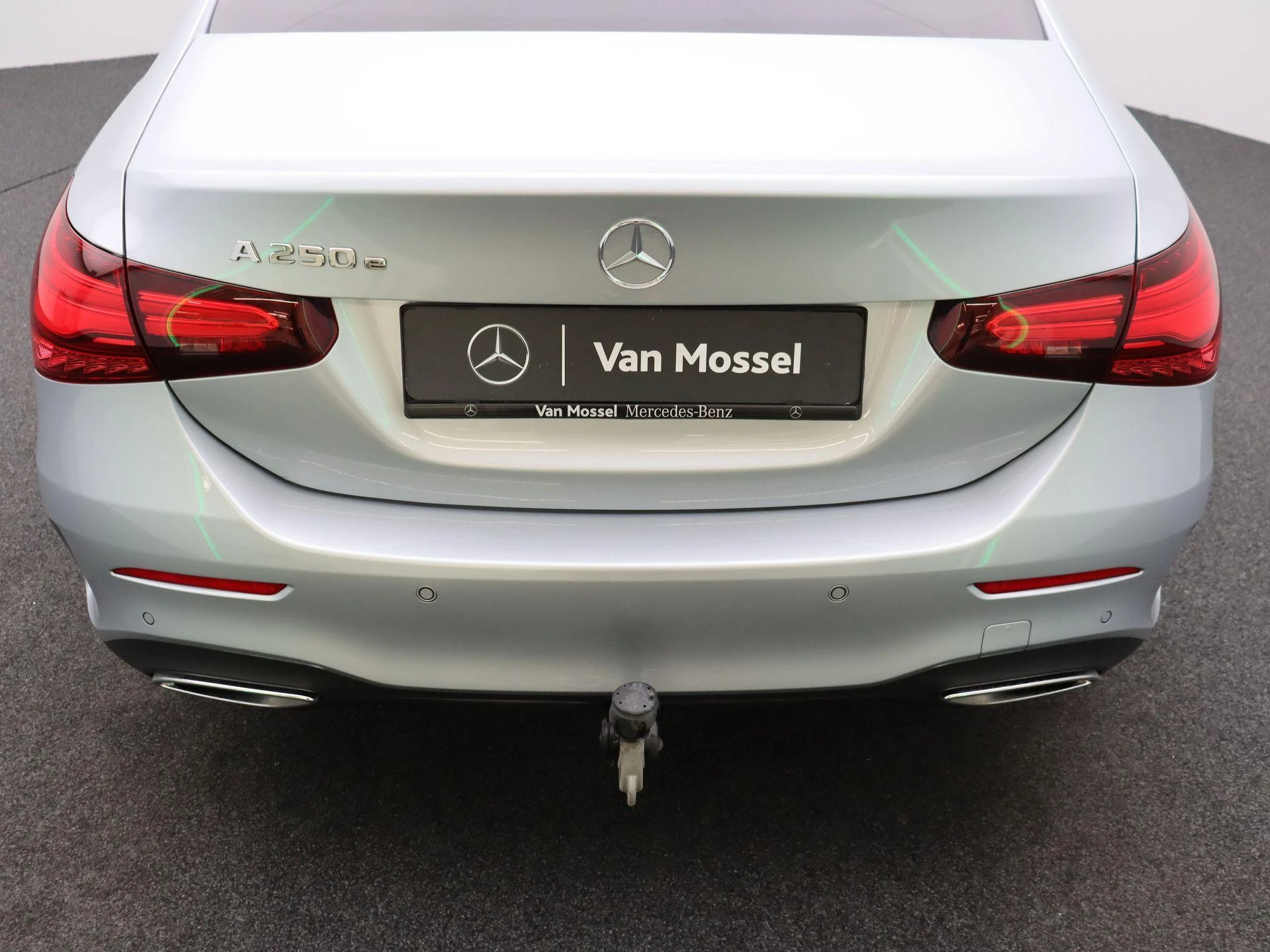 Mercedes-Benz A-Klasse 250 e AMG Line Limousine + TREKHAAK + CARPLAY + NIGHTPAKKET +