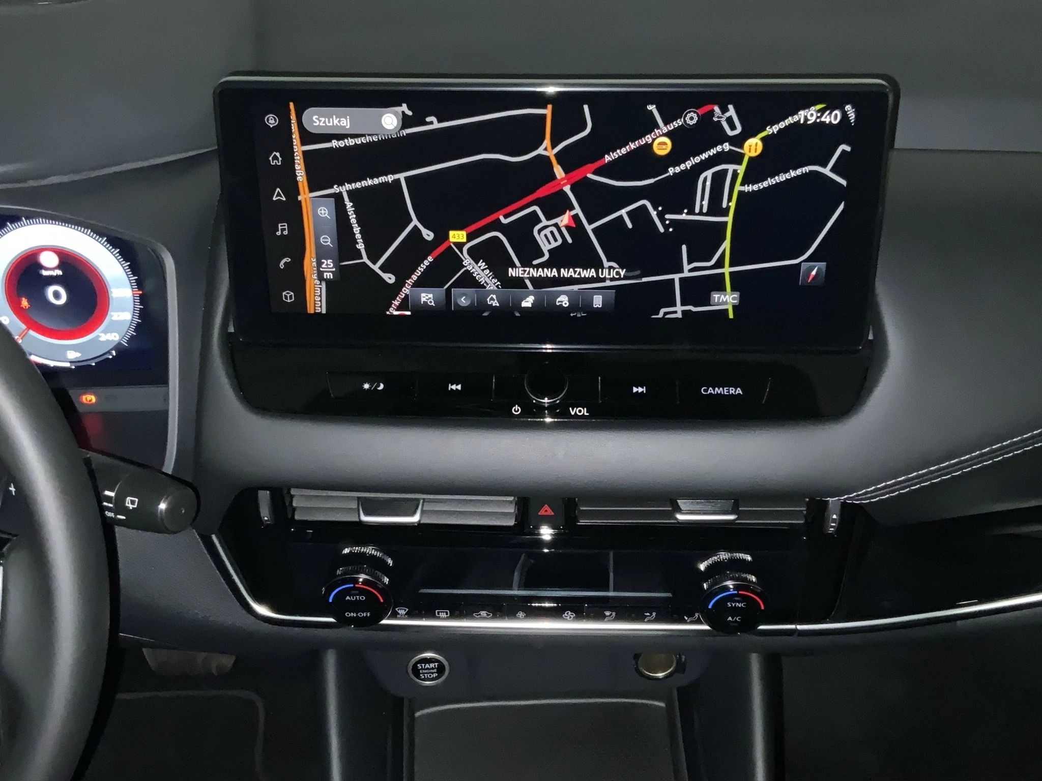 Nissan-QASHQAI-image-14