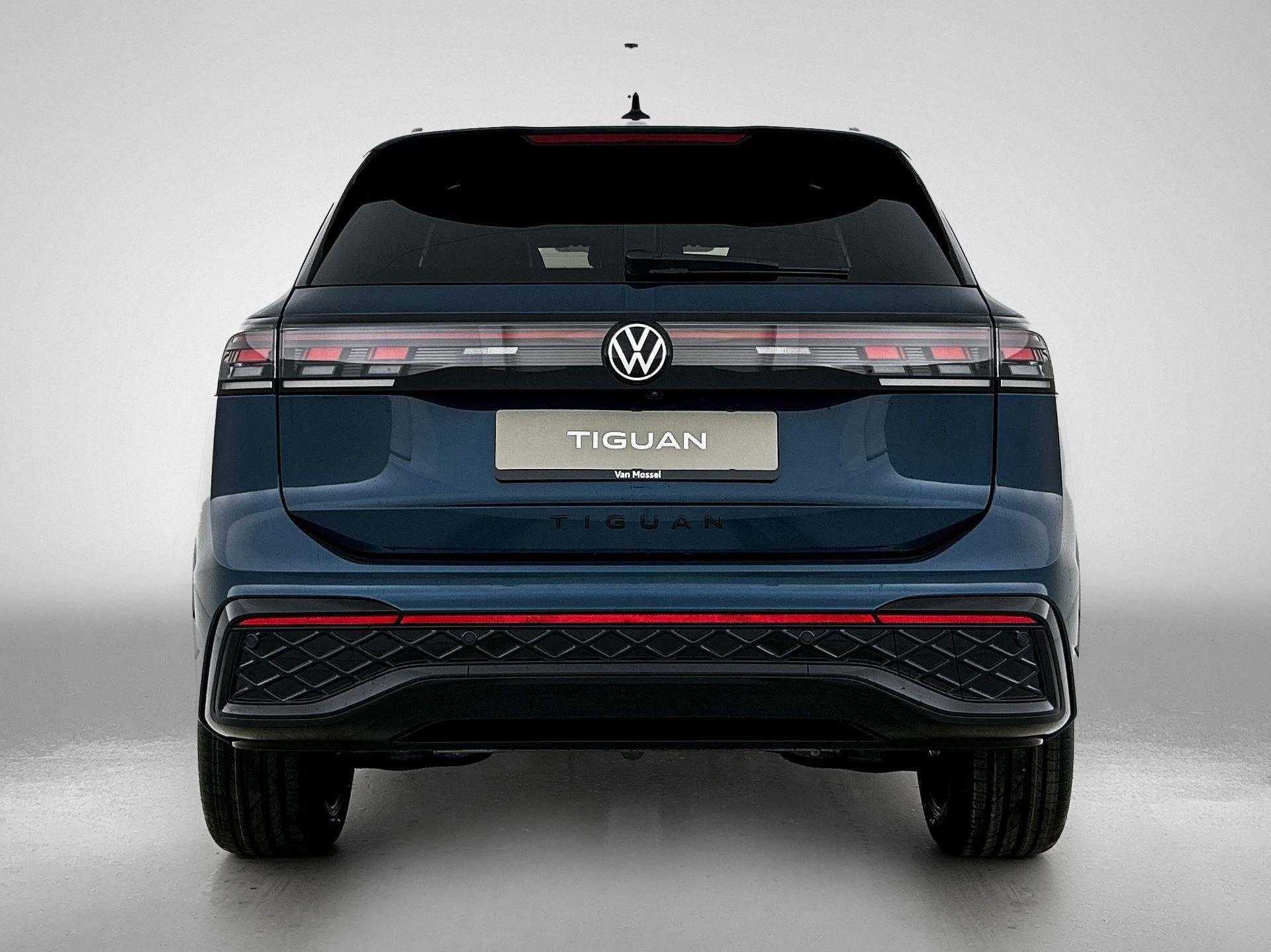 Volkswagen-Tiguan-image-2