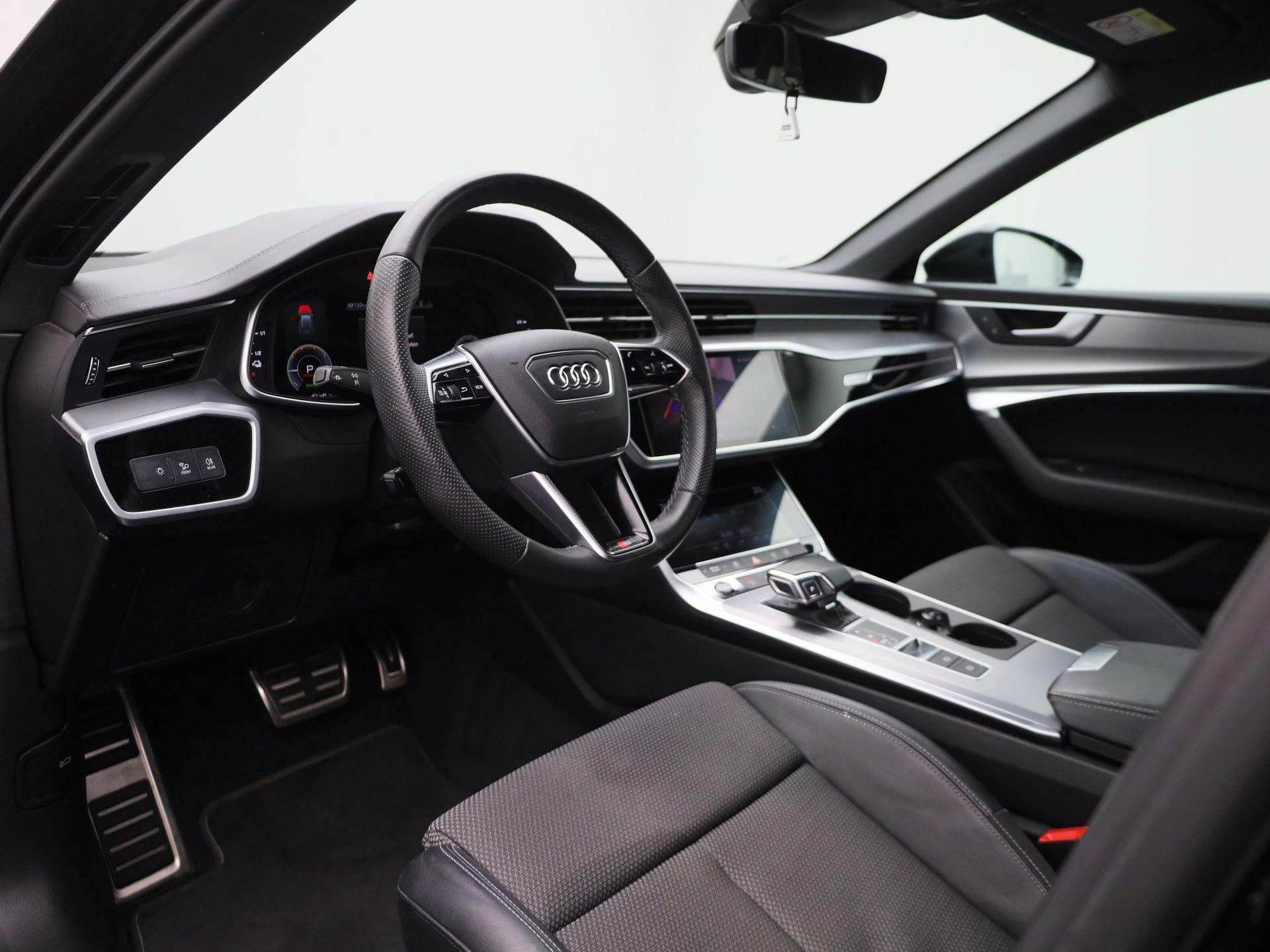 Audi-A6-image-38