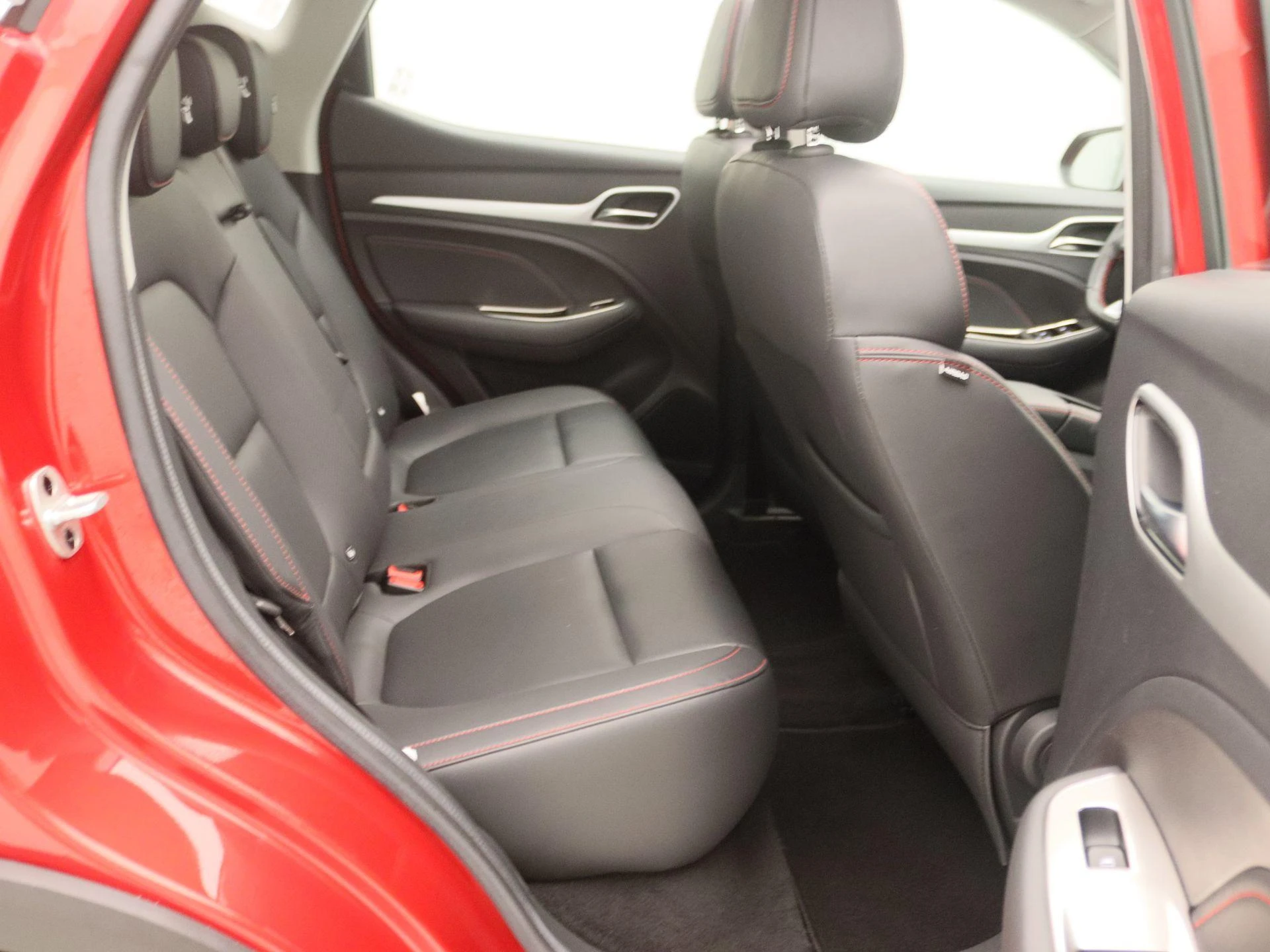 MG-ZS EV-image-23