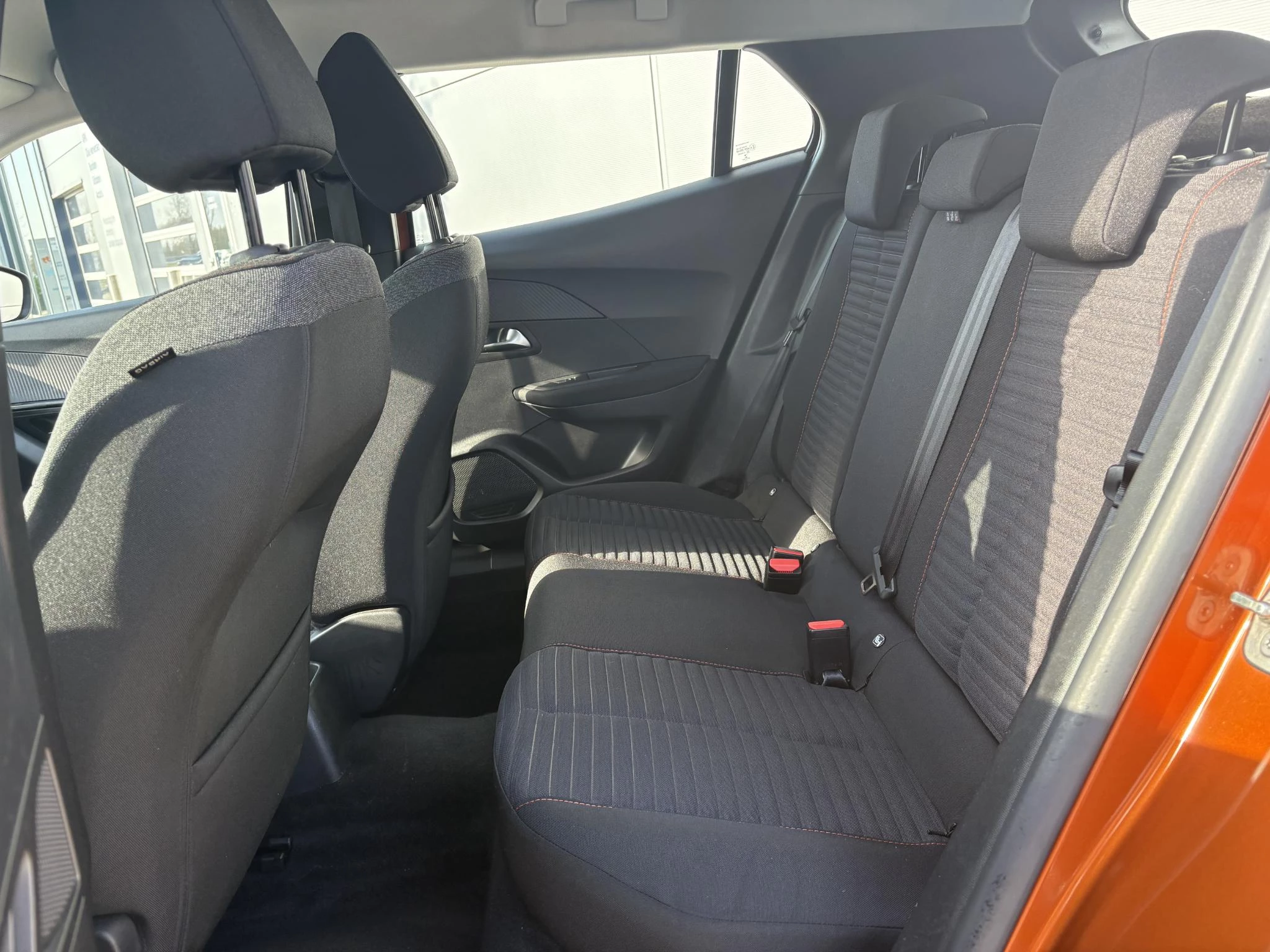 Peugeot-2008-image-10