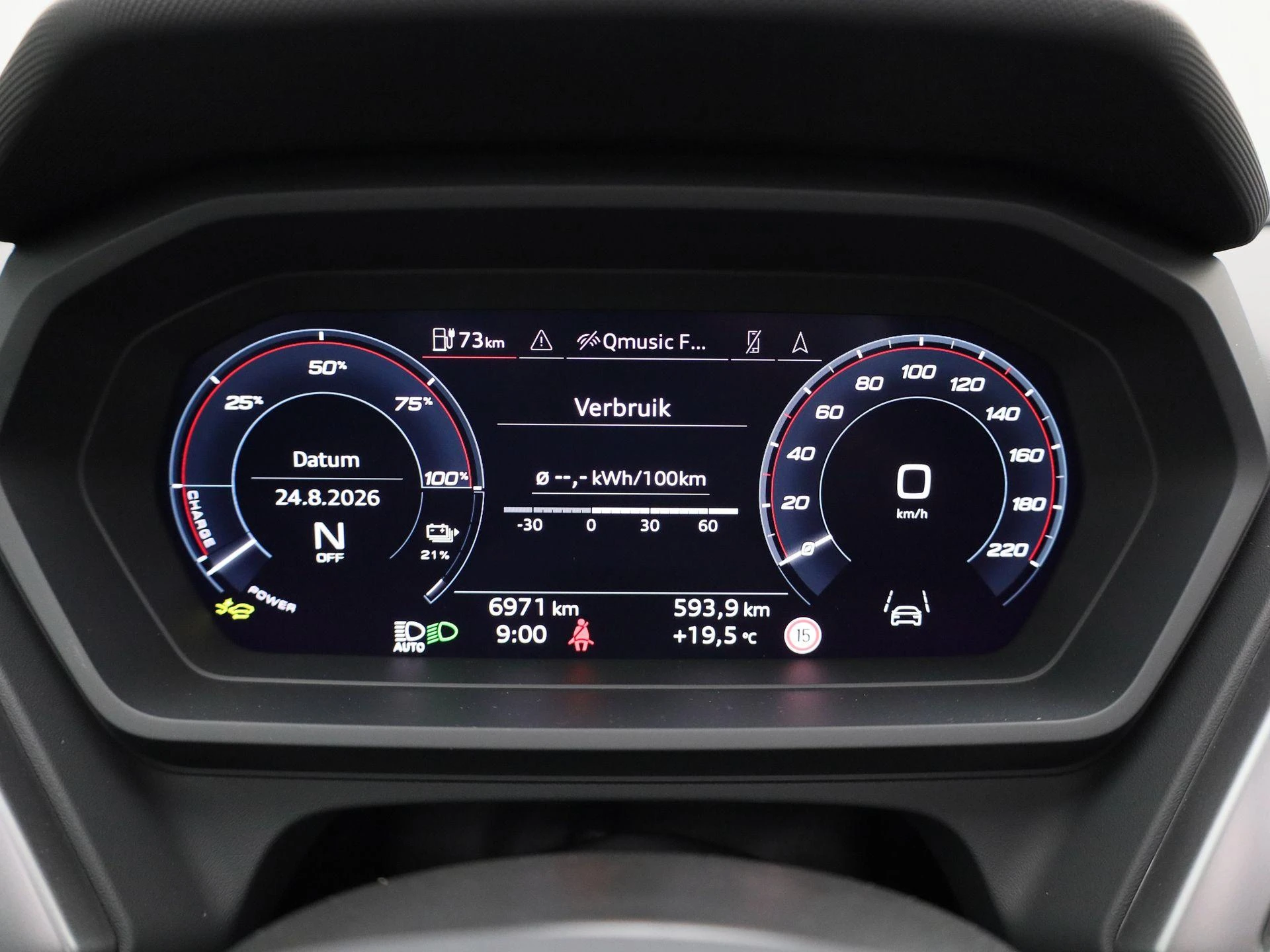 Audi-Q4 e-tron-image-17