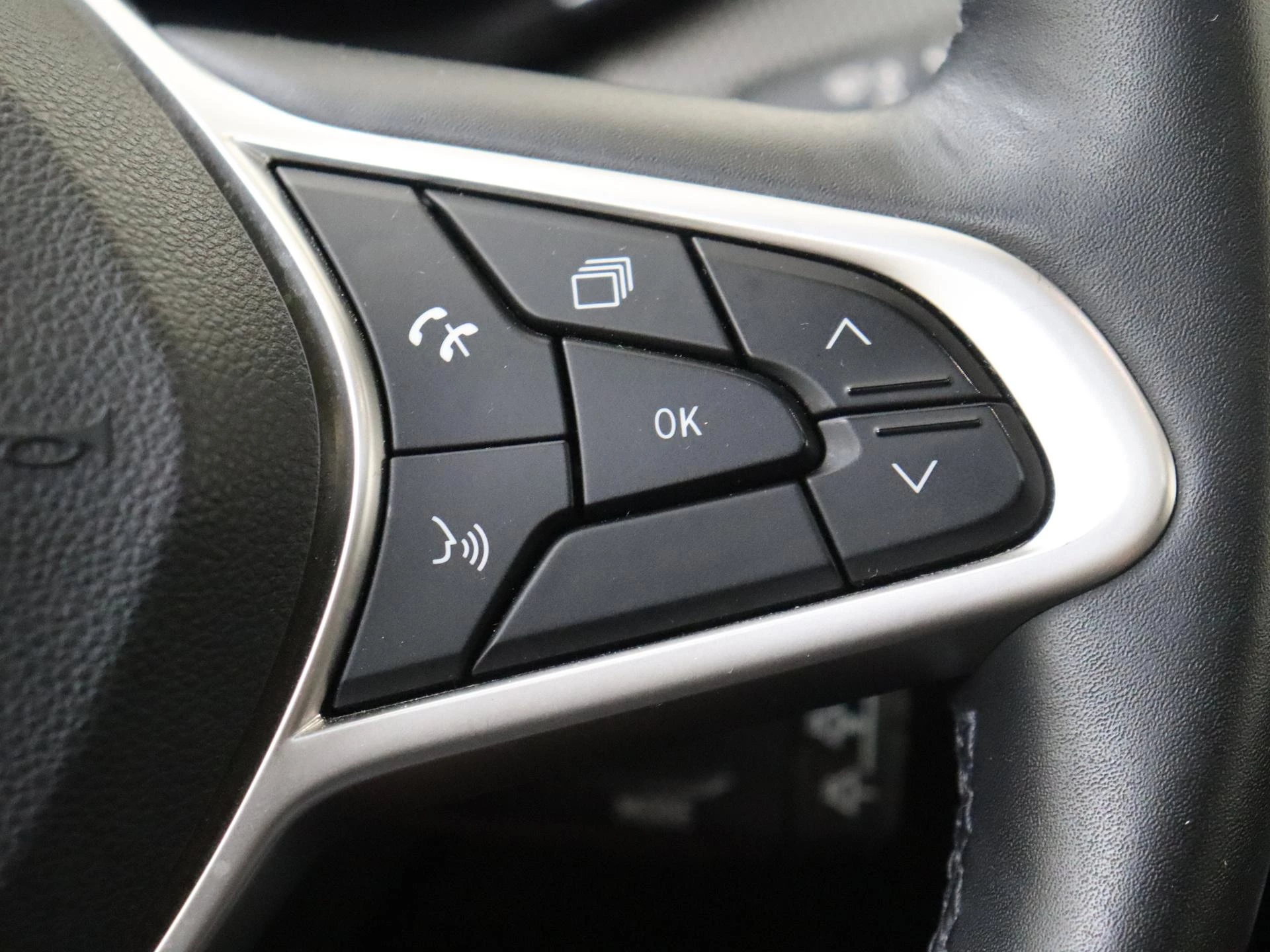 Renault-Arkana-image-13