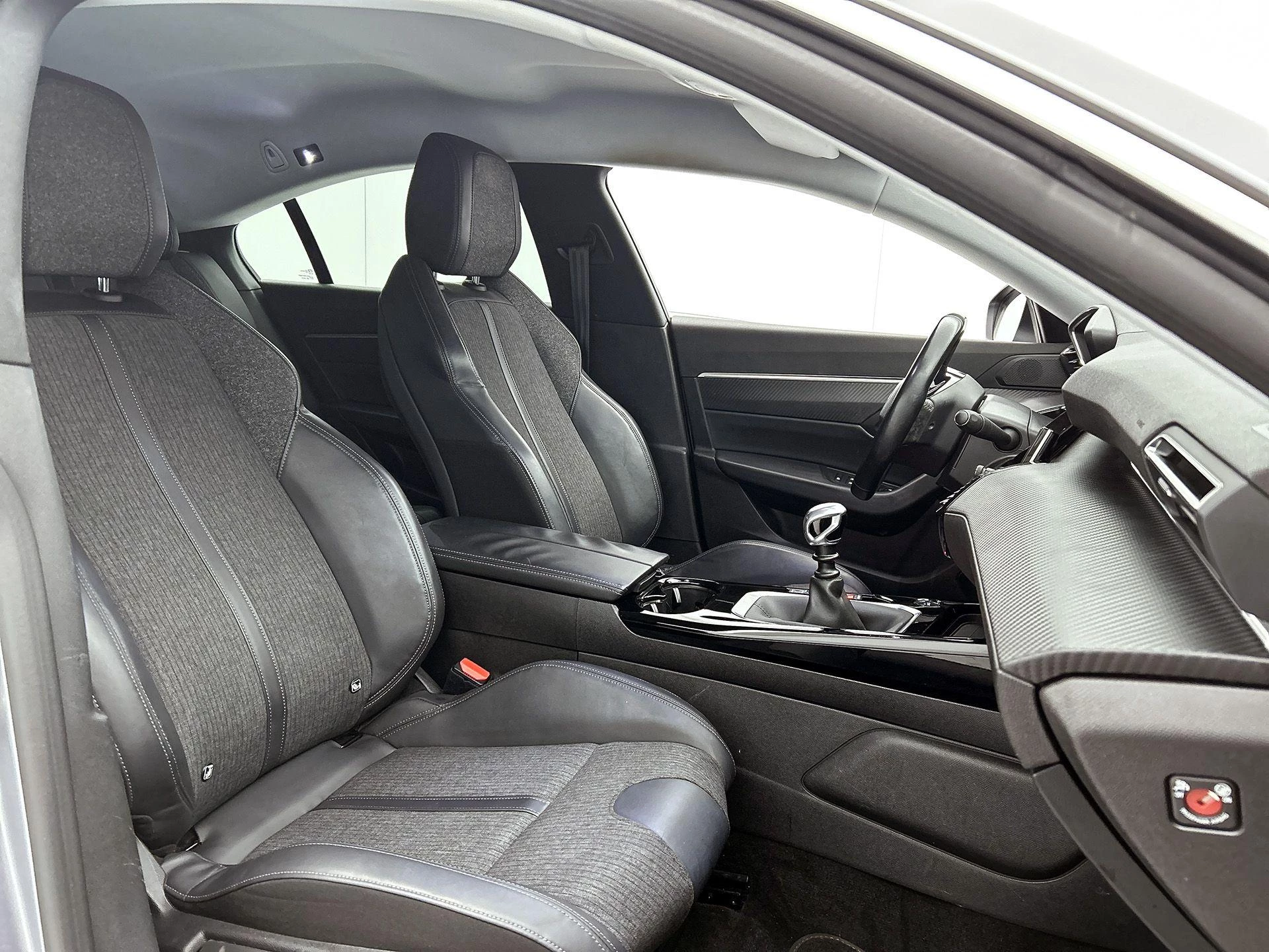 Peugeot-508-image-33