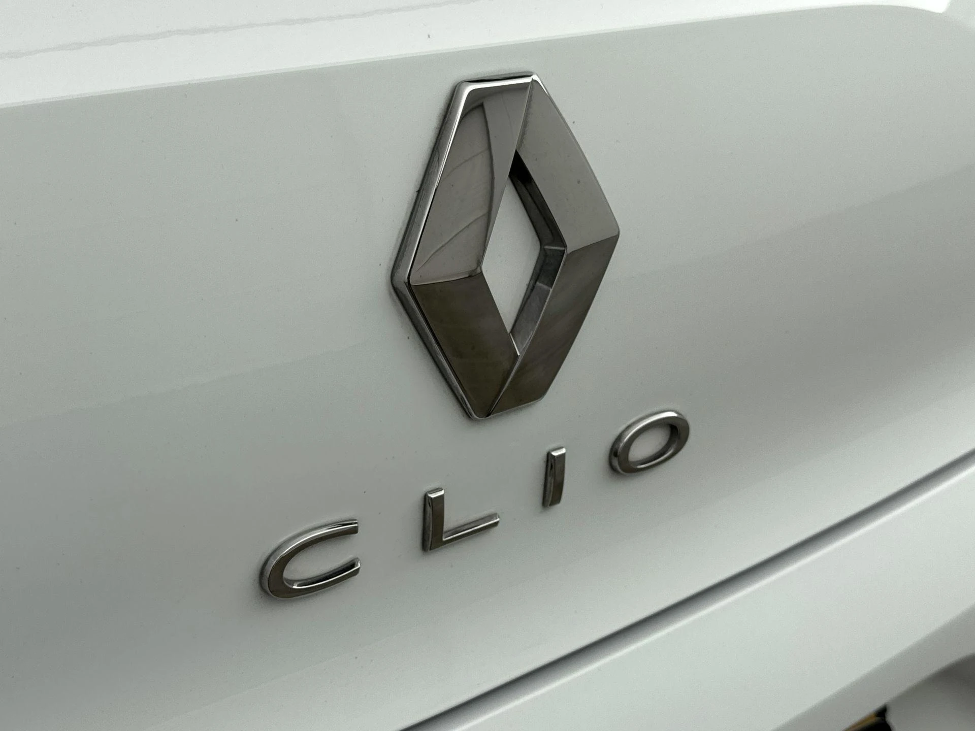 Renault-Clio-image-22