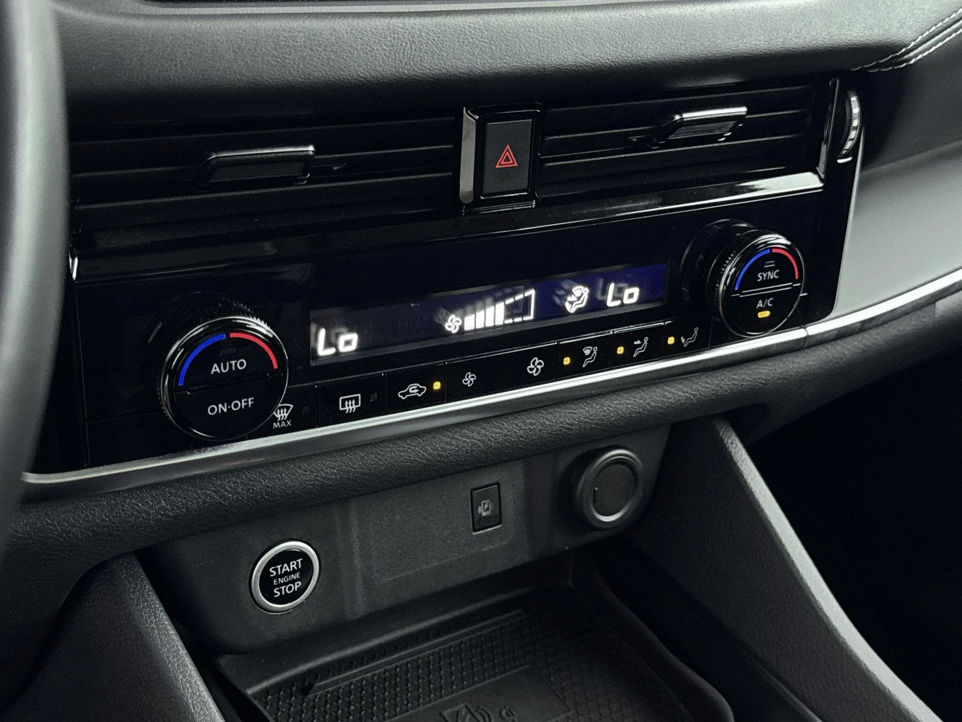 Nissan QASHQAI 1.3 MHEV Xtronic Business Access