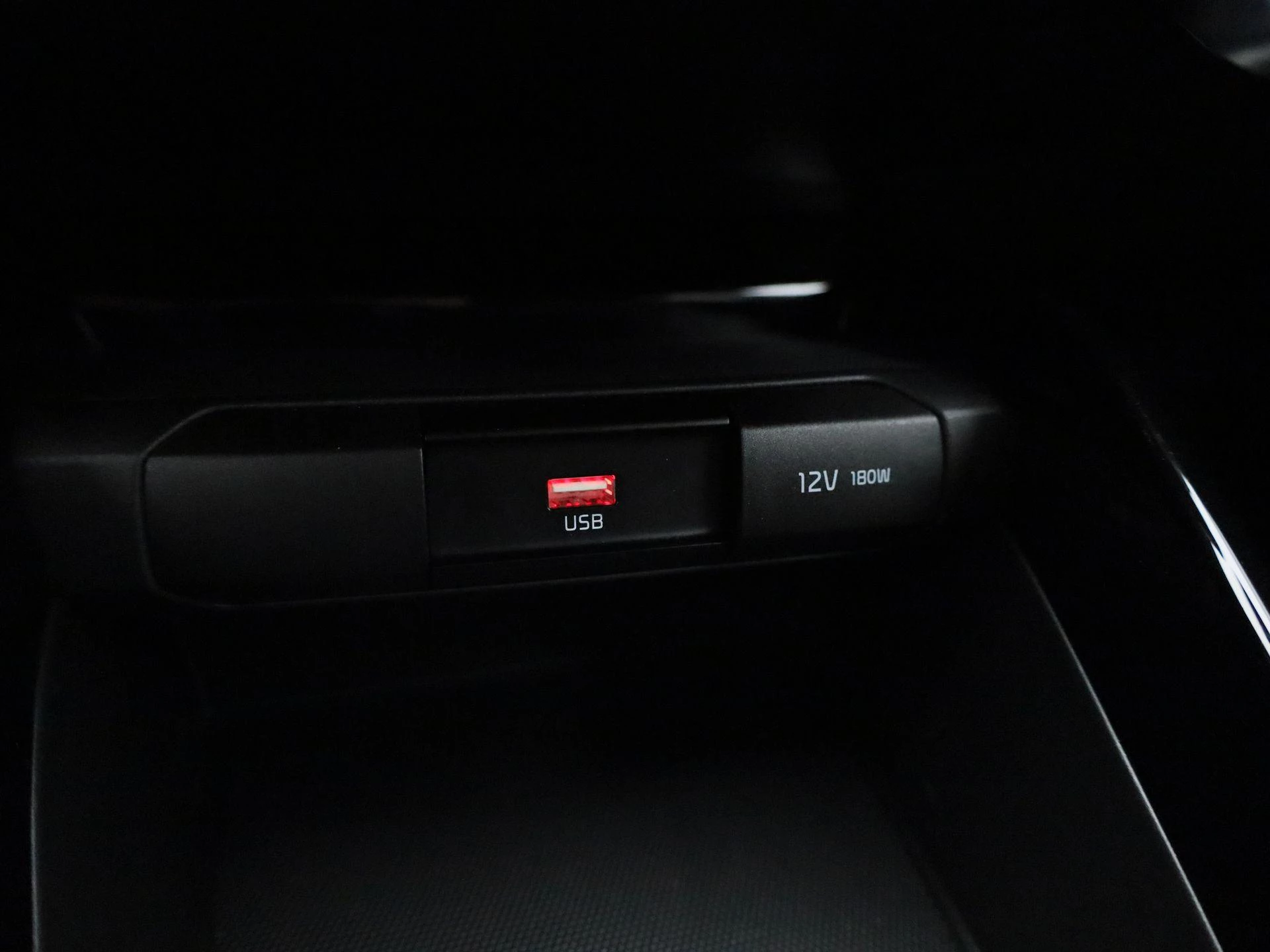 Kia Stonic 1.0 T-GDi MHEV DynamicPlusLine