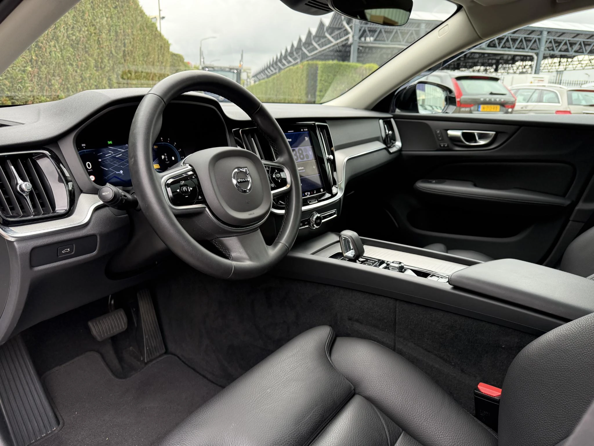 Volvo-V60-image-18