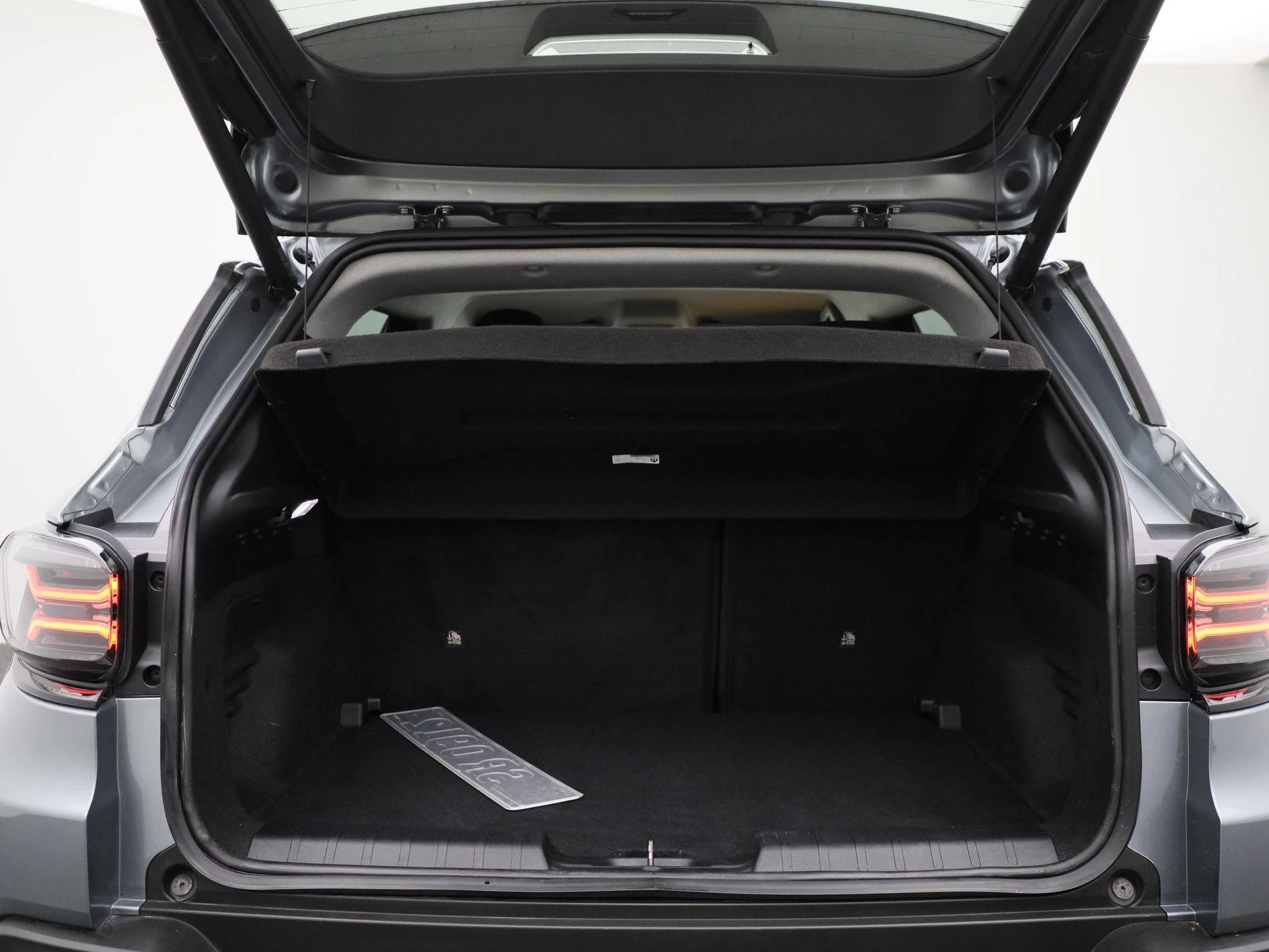 Jeep-Avenger-image-13