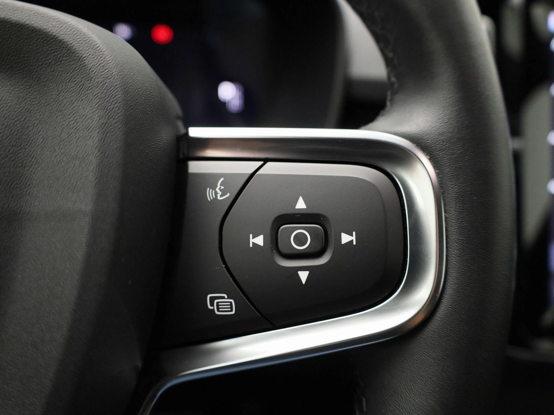 Volvo-XC40-image-17