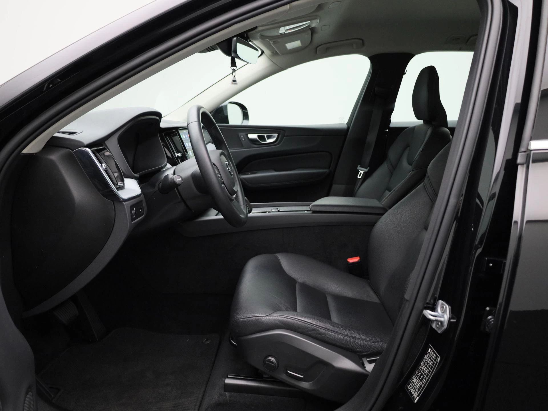 Volvo-XC60-image-8