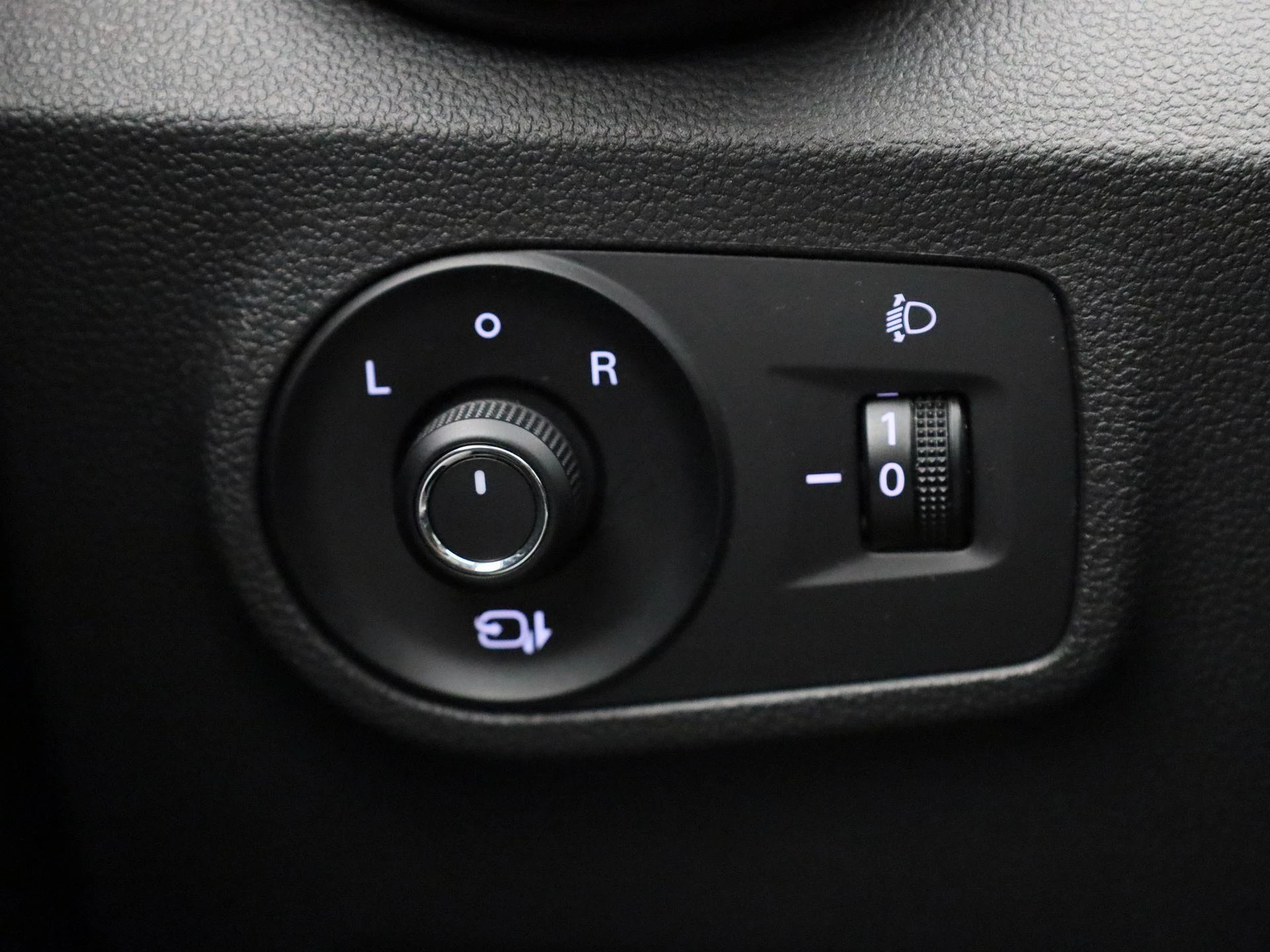 MG-ZS EV-image-22