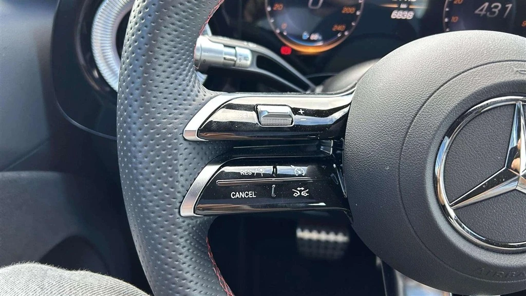 Mercedes-Benz-CLA-image-10