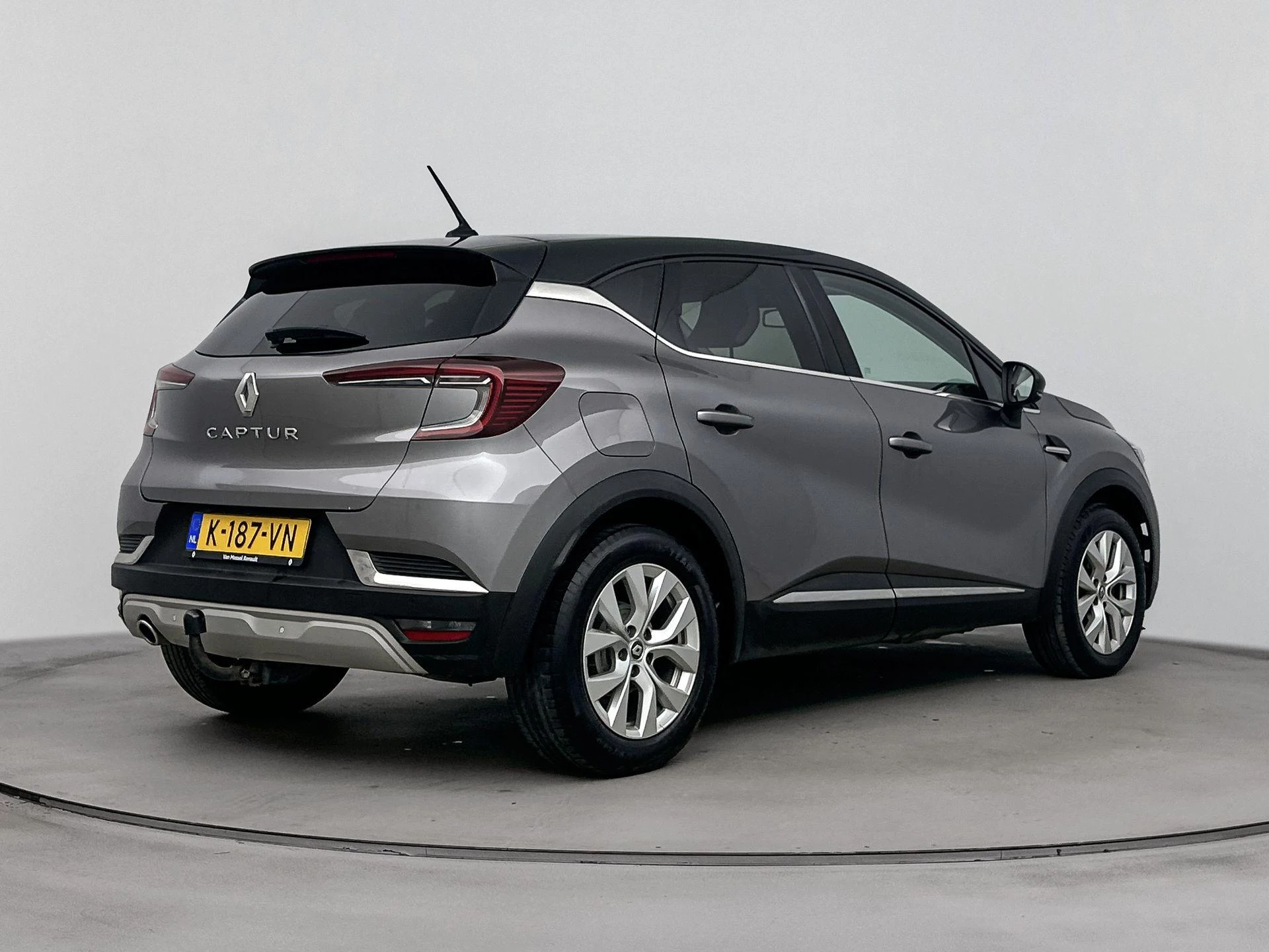 Renault-Captur-image-3