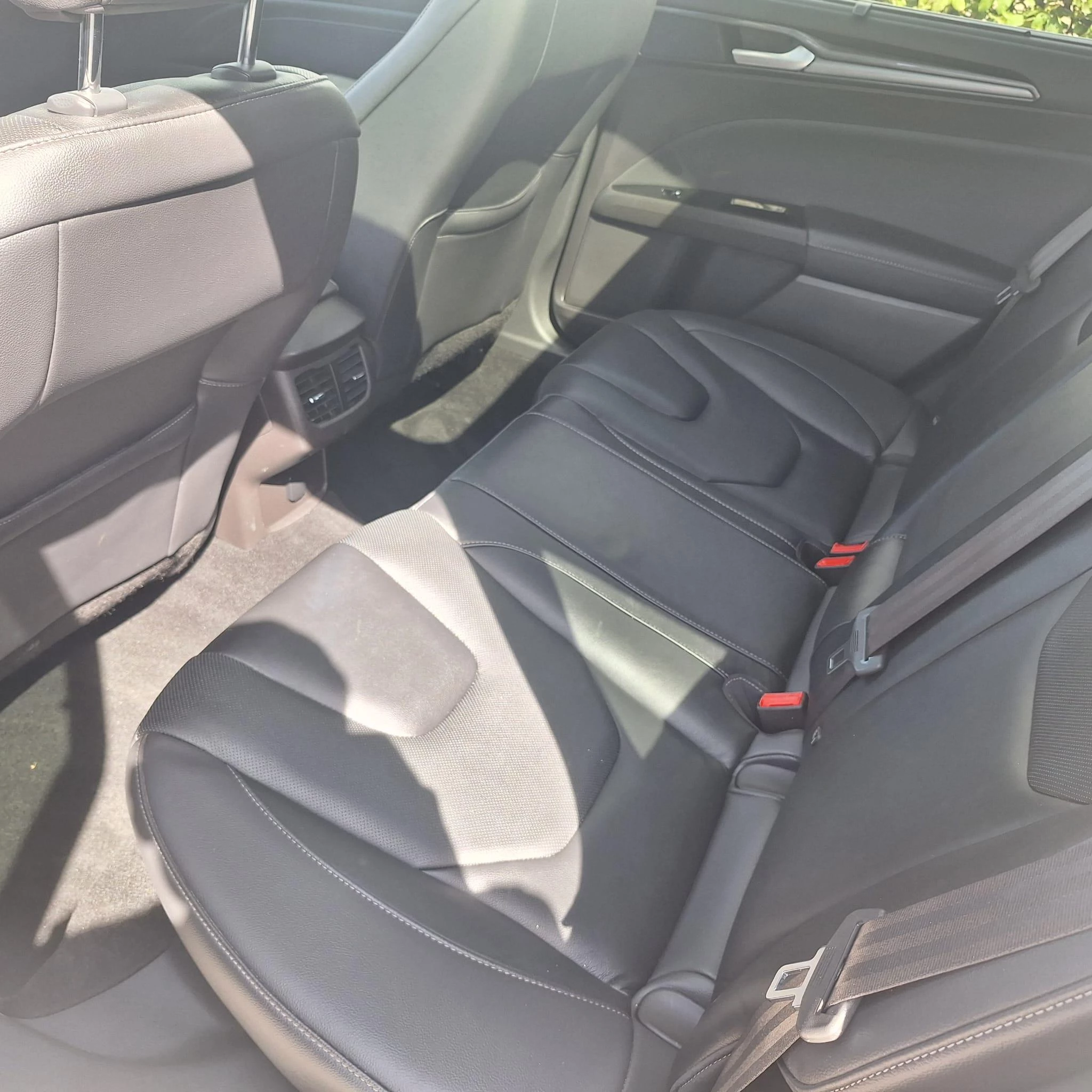 Ford Mondeo Wagon 2.0 IVCT HEV Titanium