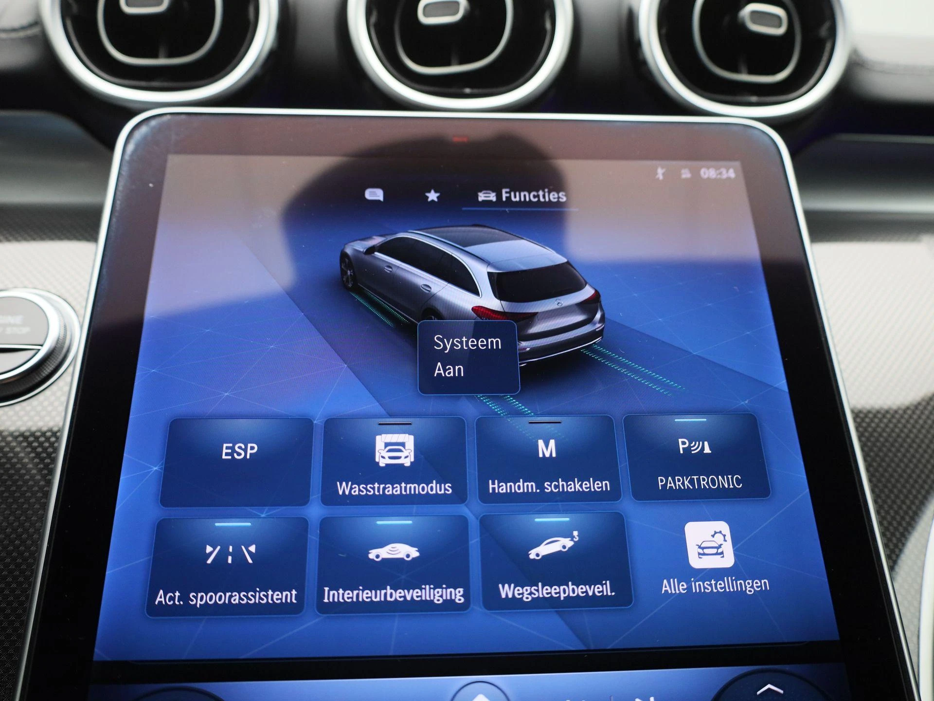 Mercedes-Benz-C-Klasse-image-26