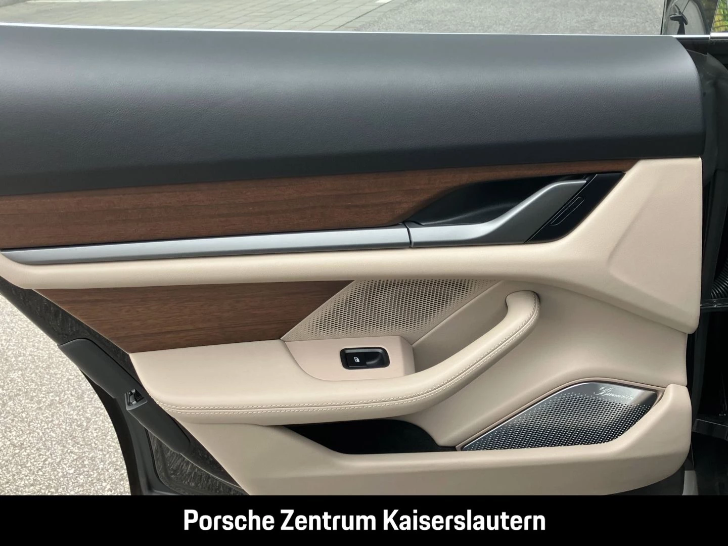 Porsche Taycan 4S Sport Turismo Burmester Surround-View -