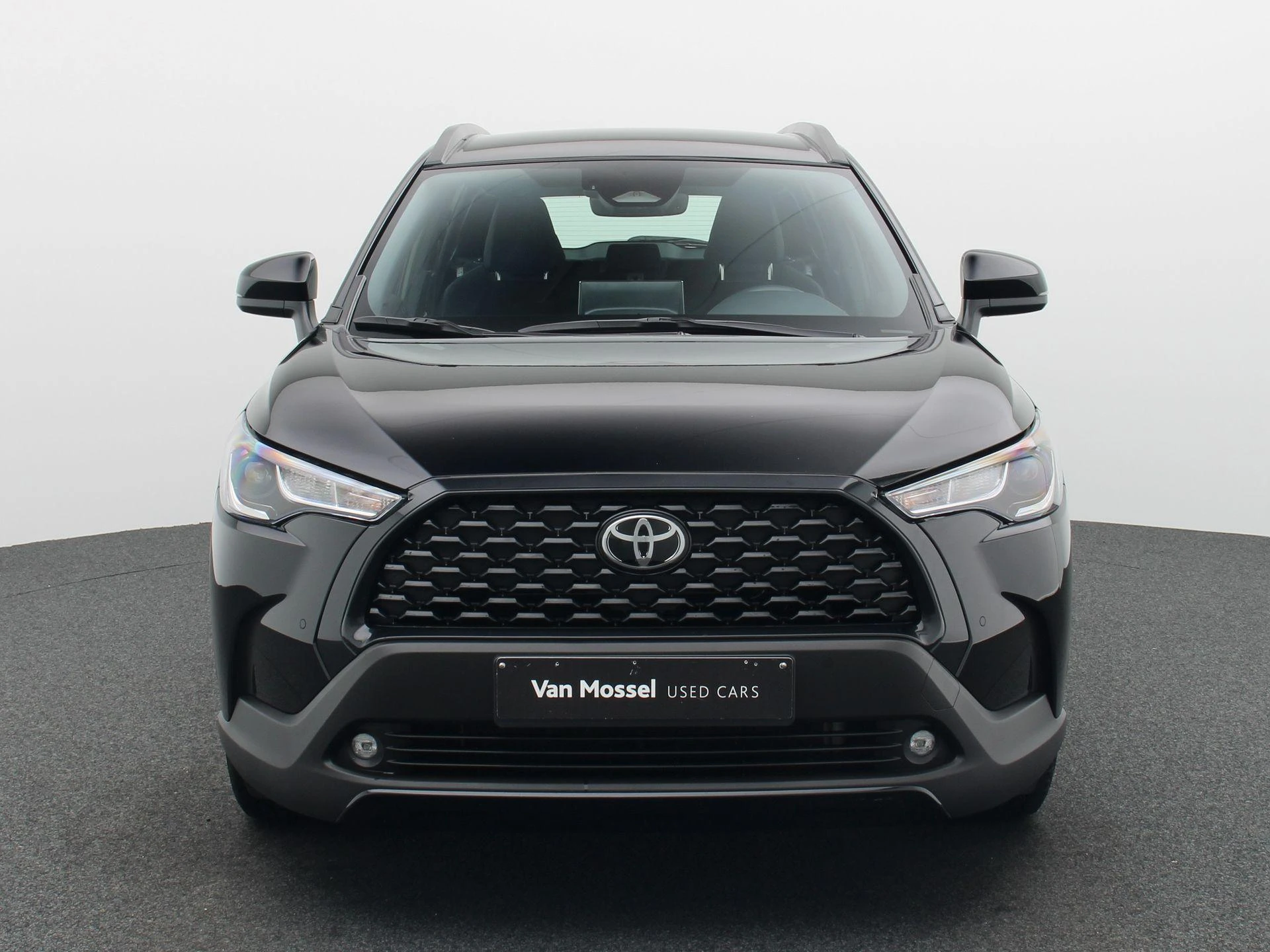 Toyota-Corolla Cross-image-2