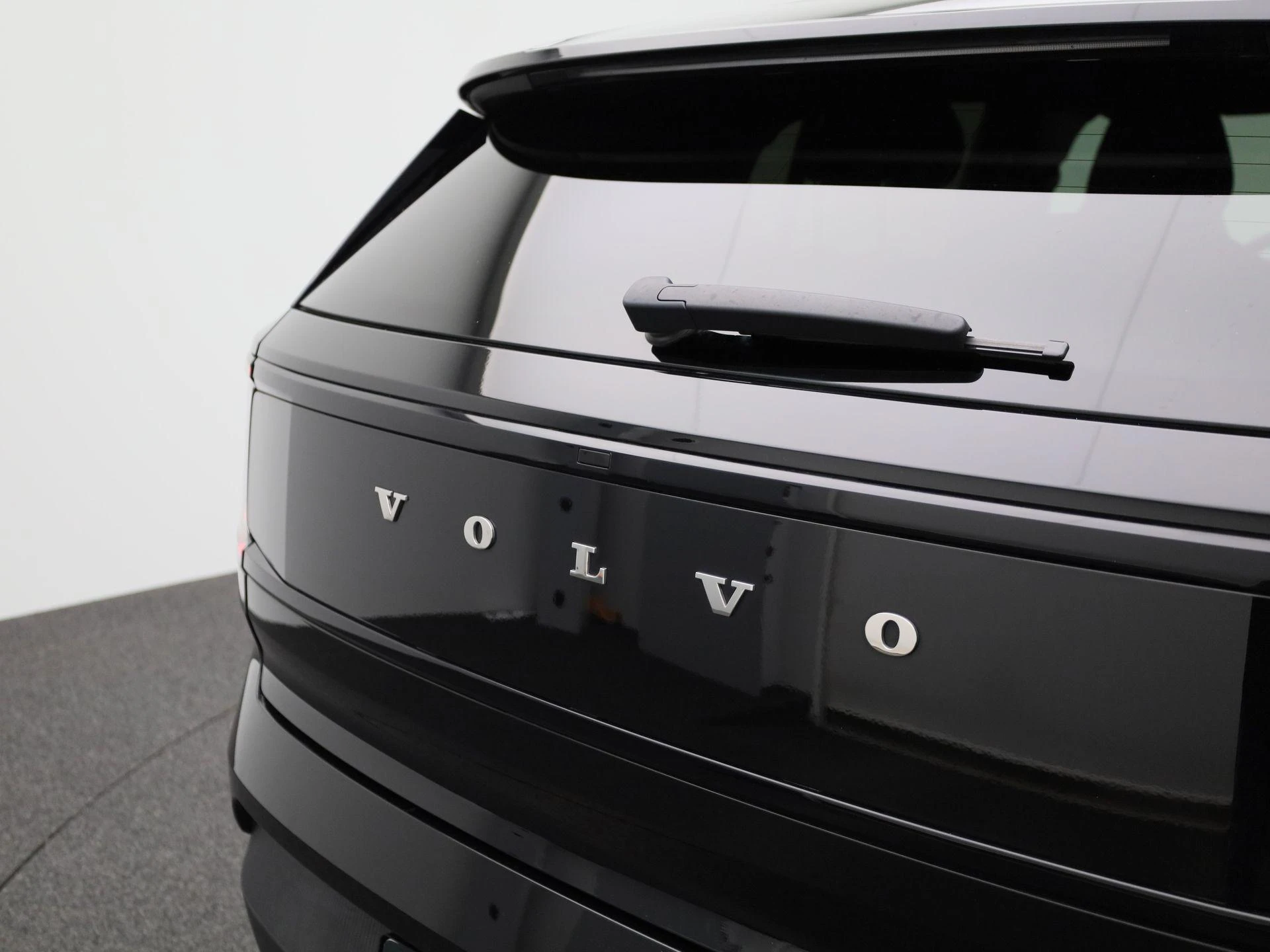 Volvo EX30 Single Motor Extended Range Core
