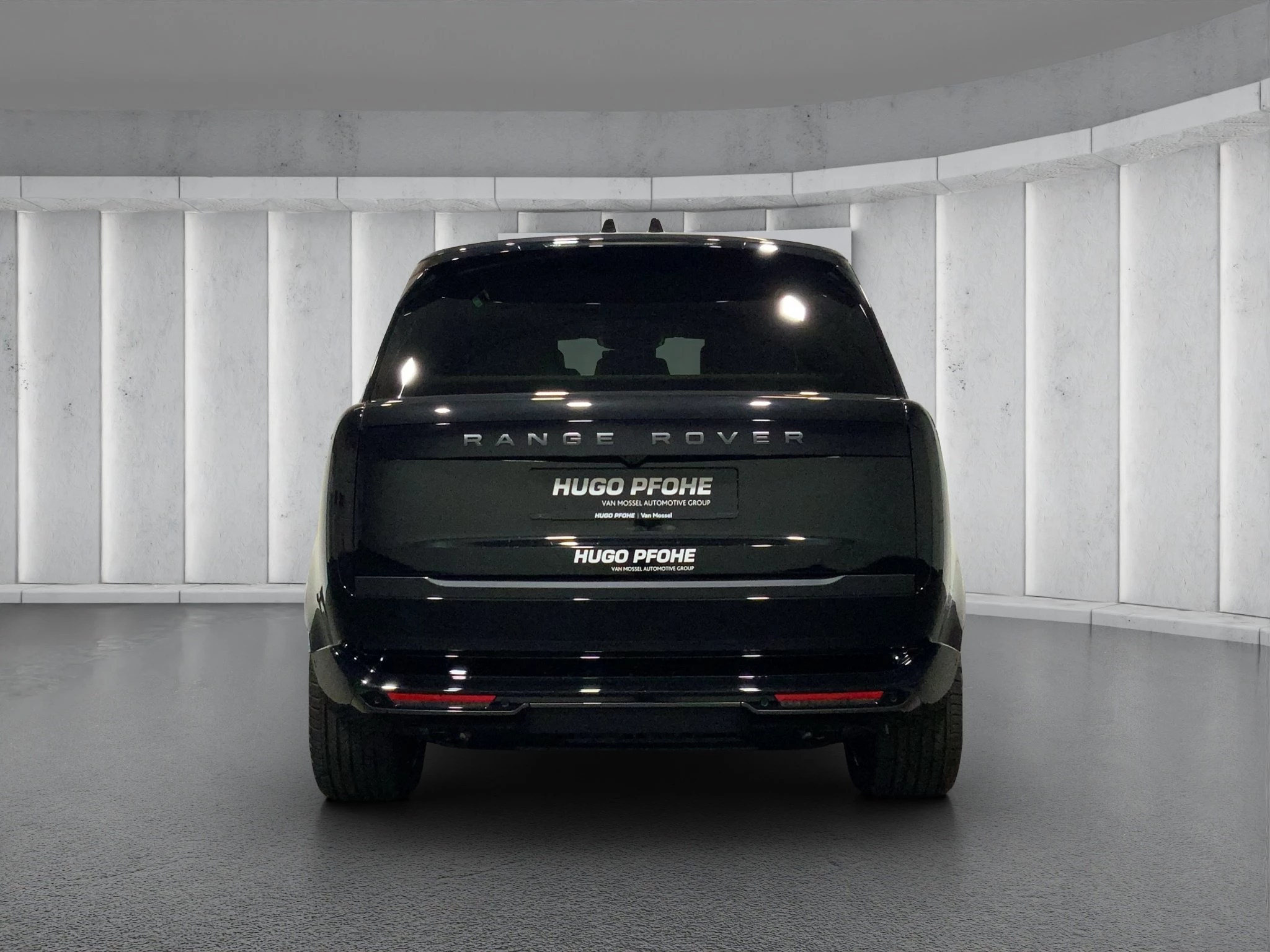 Land Rover-Range Rover-image-3