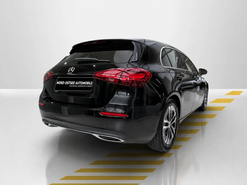 Mercedes-Benz-A-Klasse 180 d-image-14