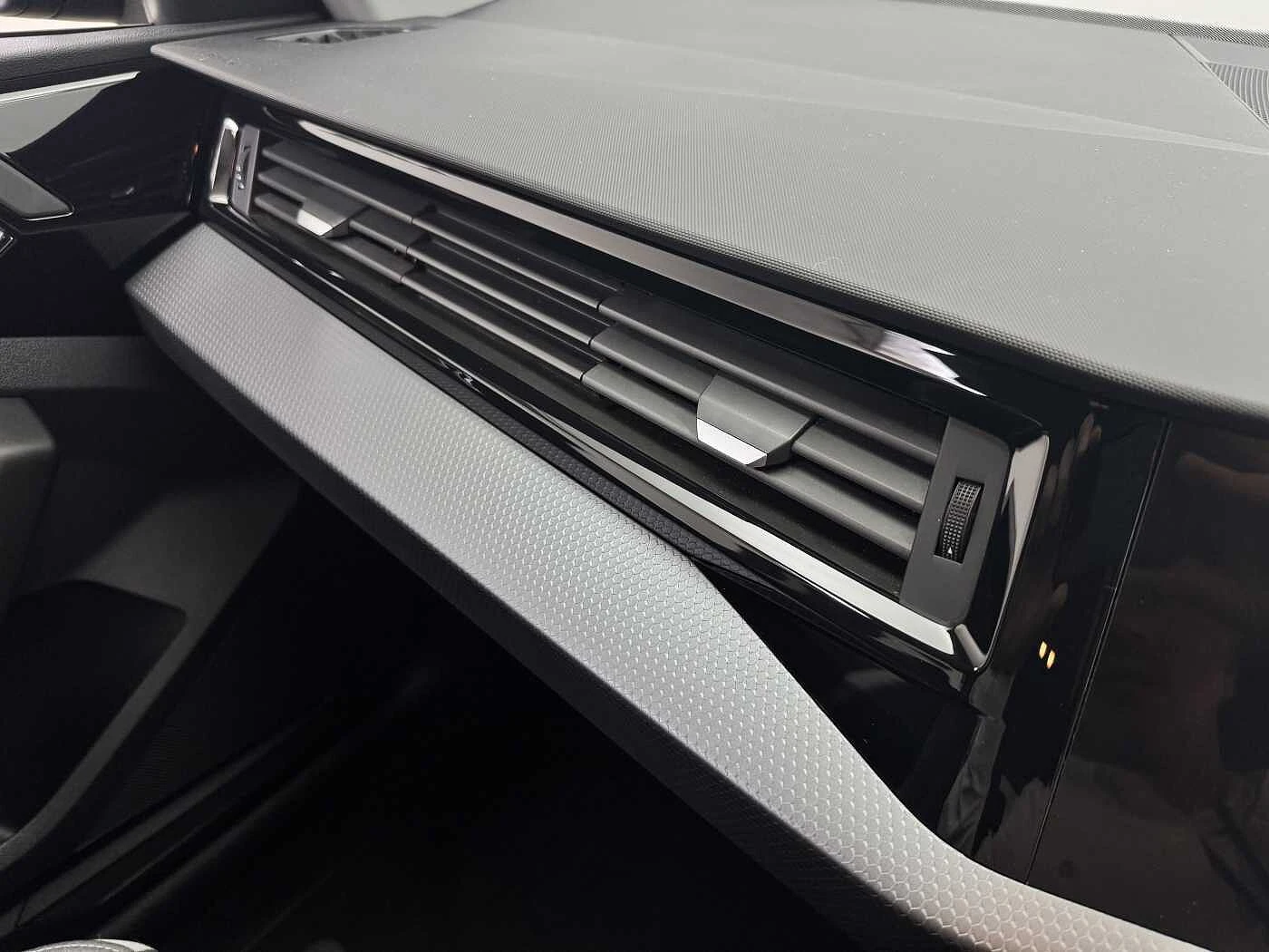 Audi-A1 Sportback-image-25