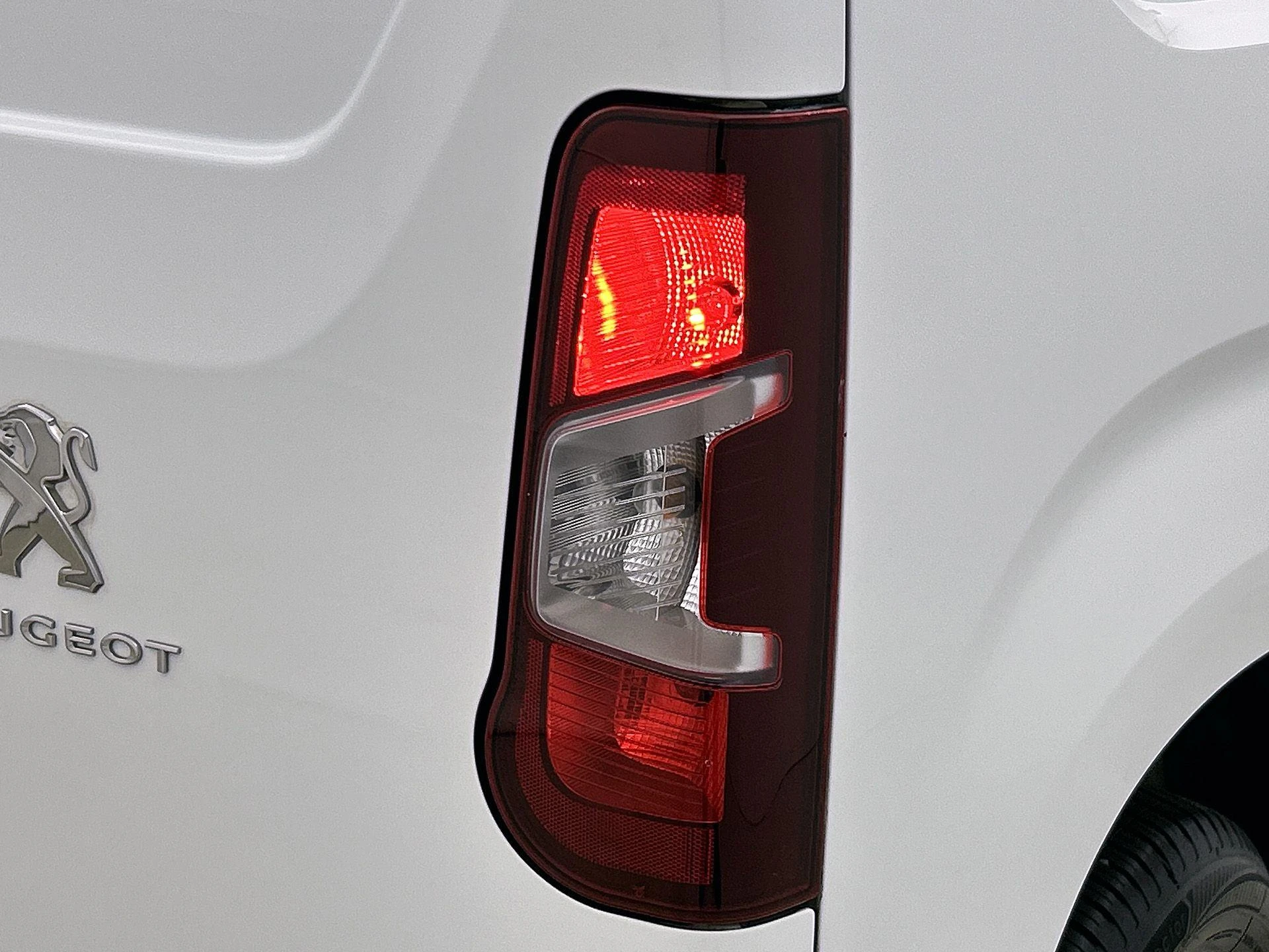 Peugeot-Partner-image-18